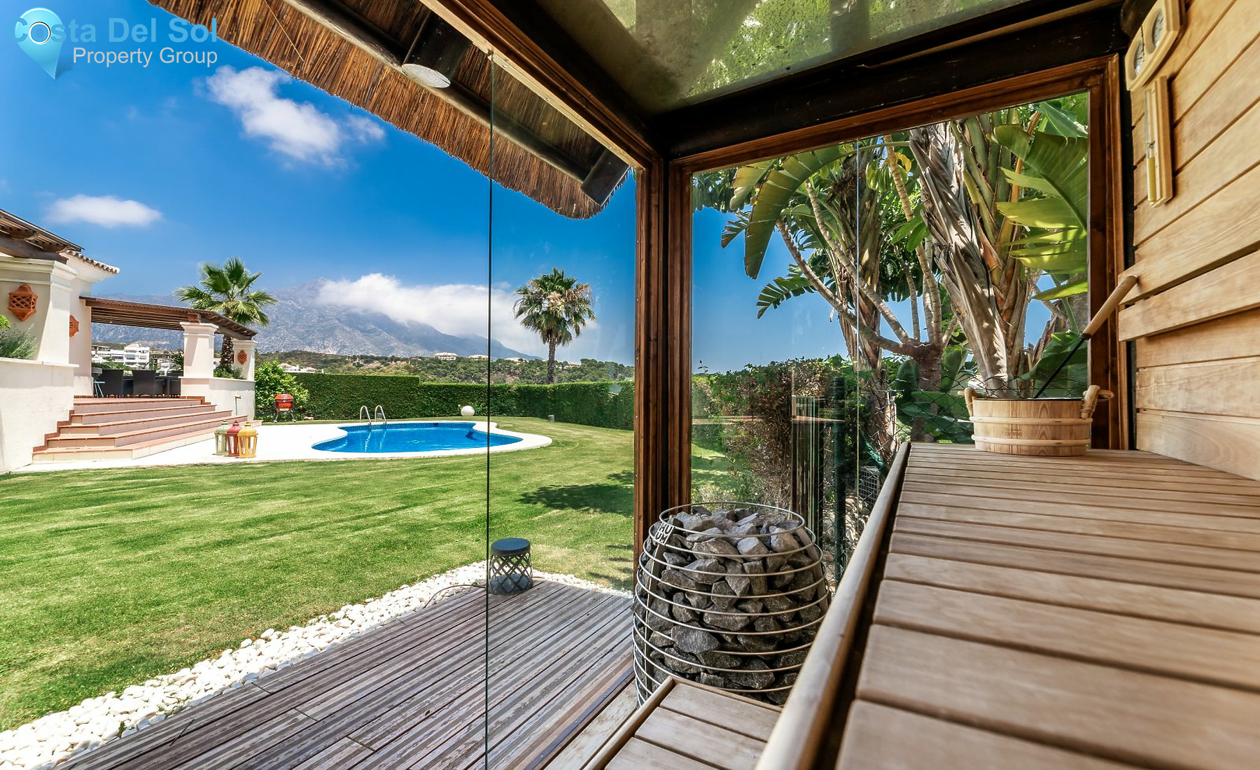 Detached Villa in Nueva Andalucía-1208257