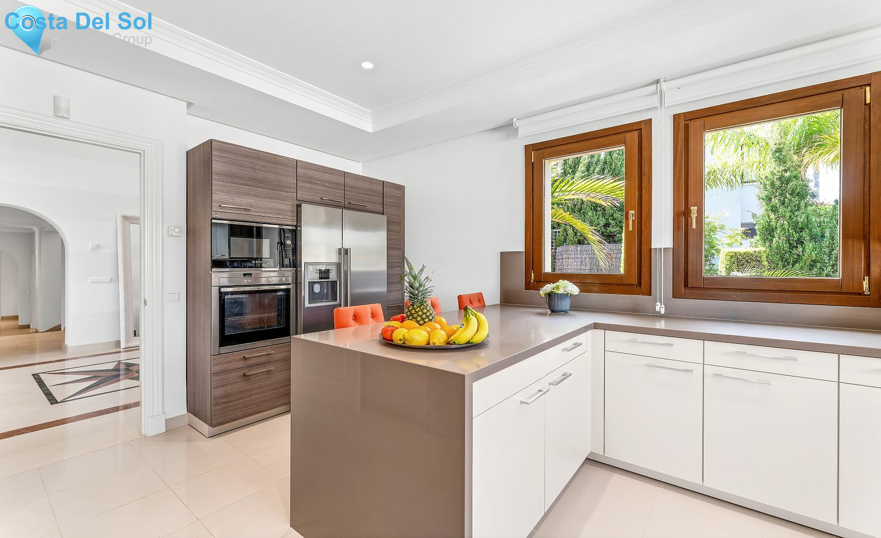 Detached Villa in Nueva Andalucía-1208240