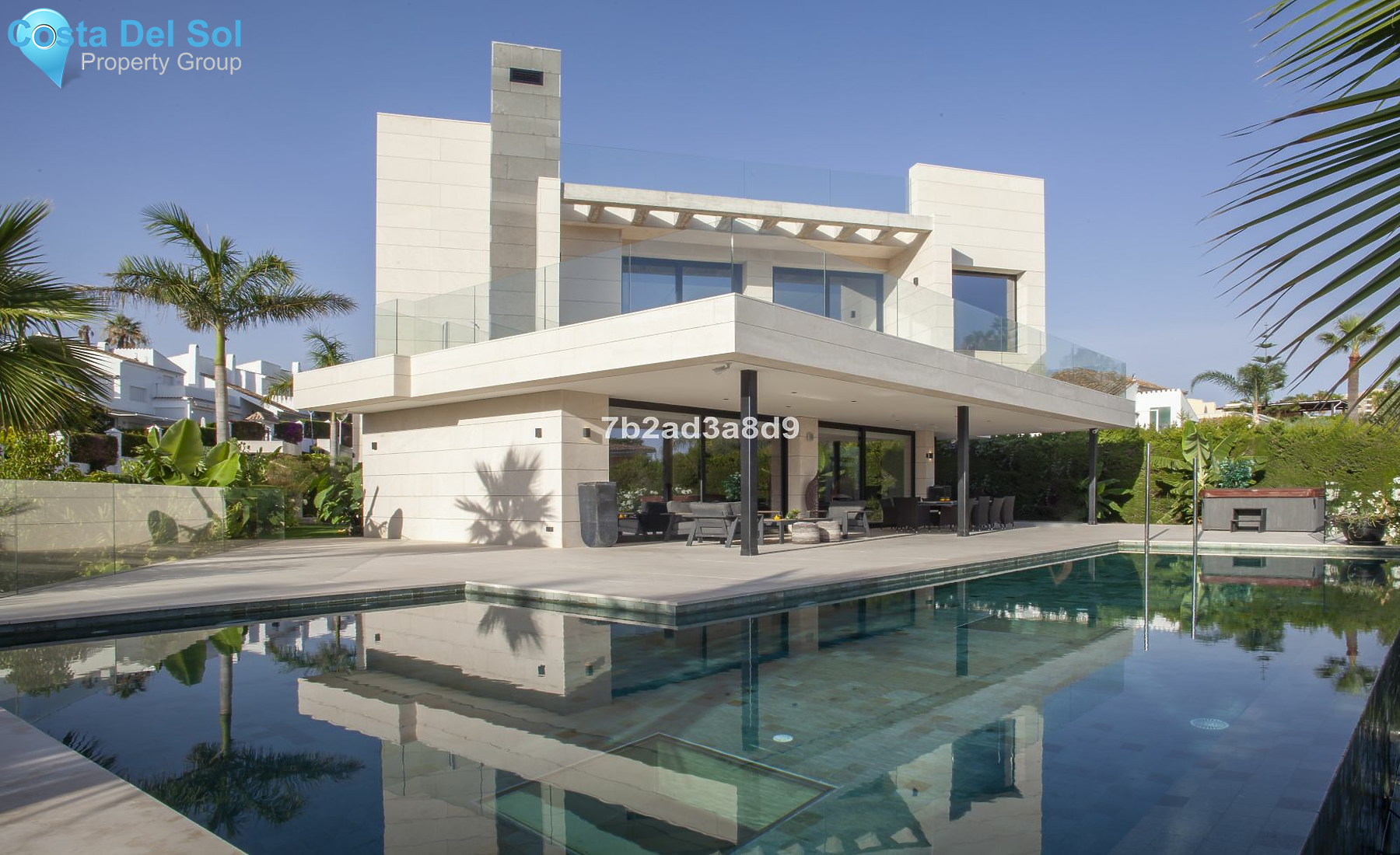 Detached Villa in Nueva Andalucía-1217946