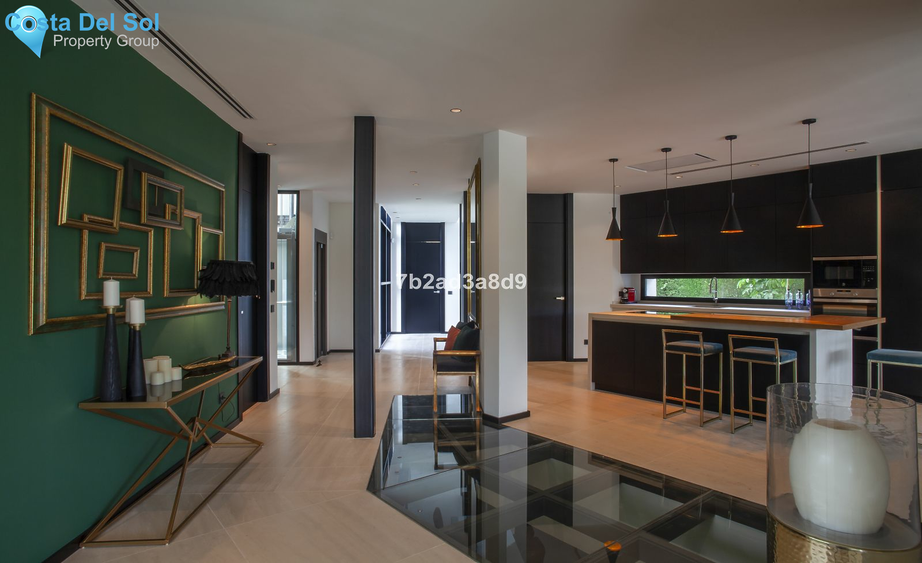 Detached Villa in Nueva Andalucía-1217954