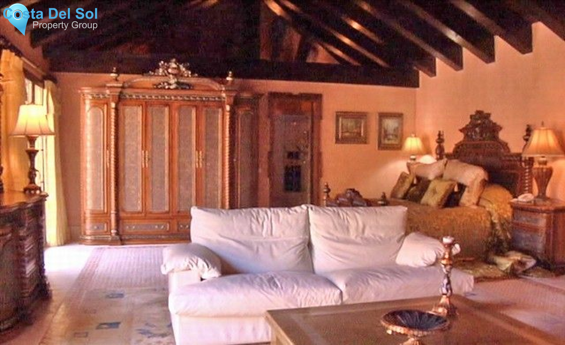 Detached Villa in Nueva Andalucía-1218656