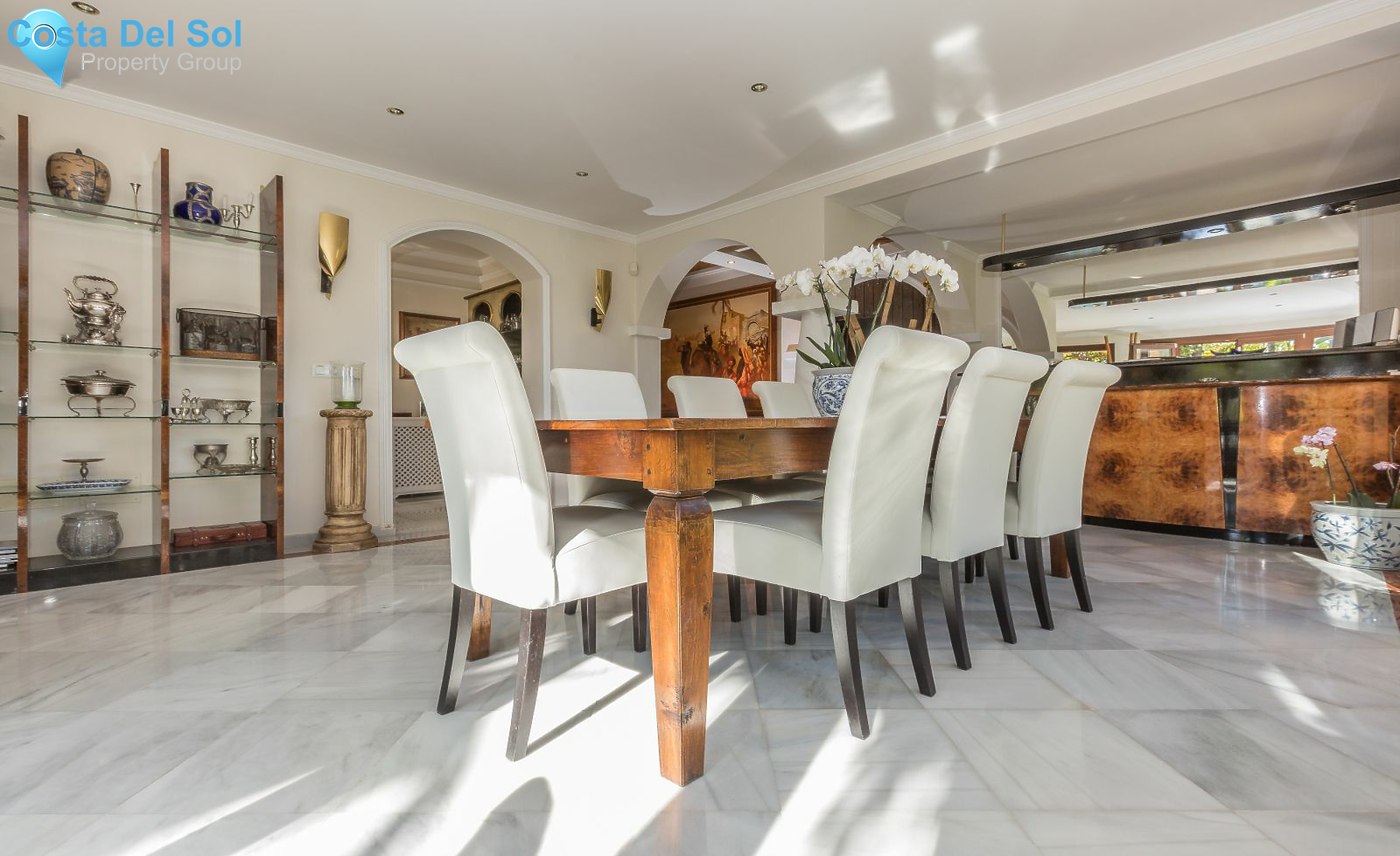 Detached Villa in Nueva Andalucía-1392382