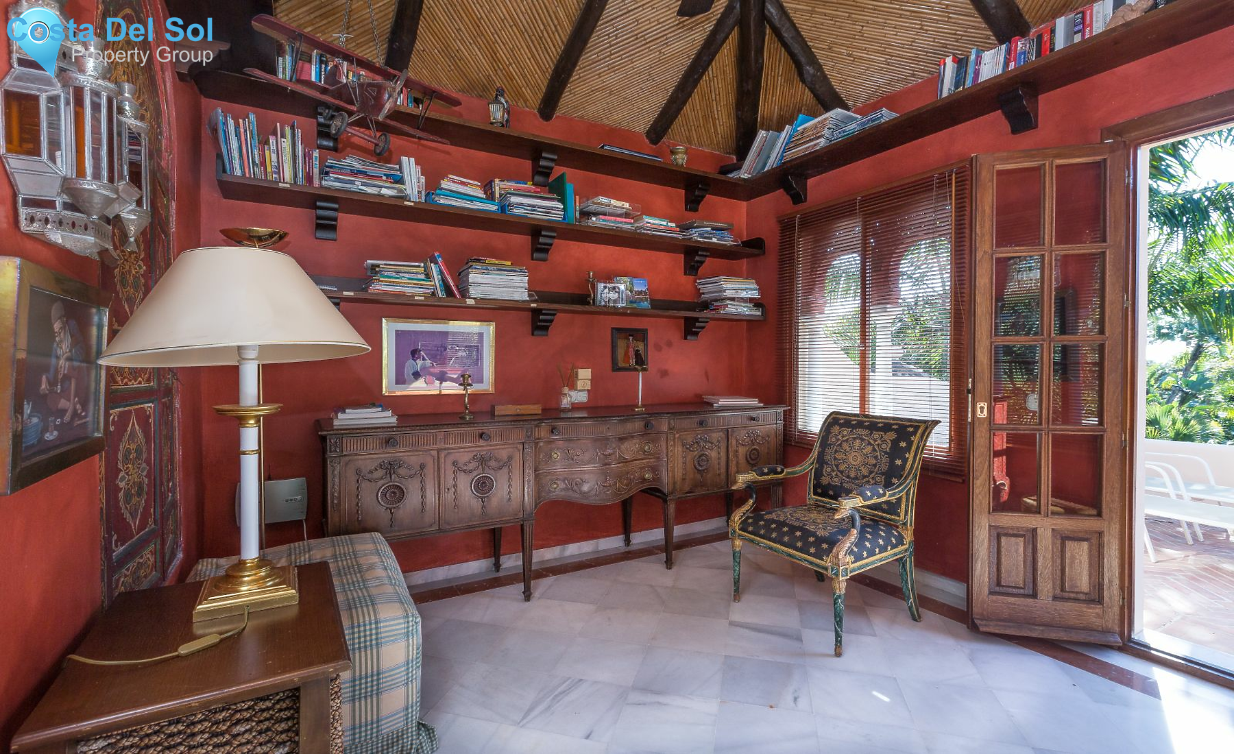 Detached Villa in Nueva Andalucía-1392377