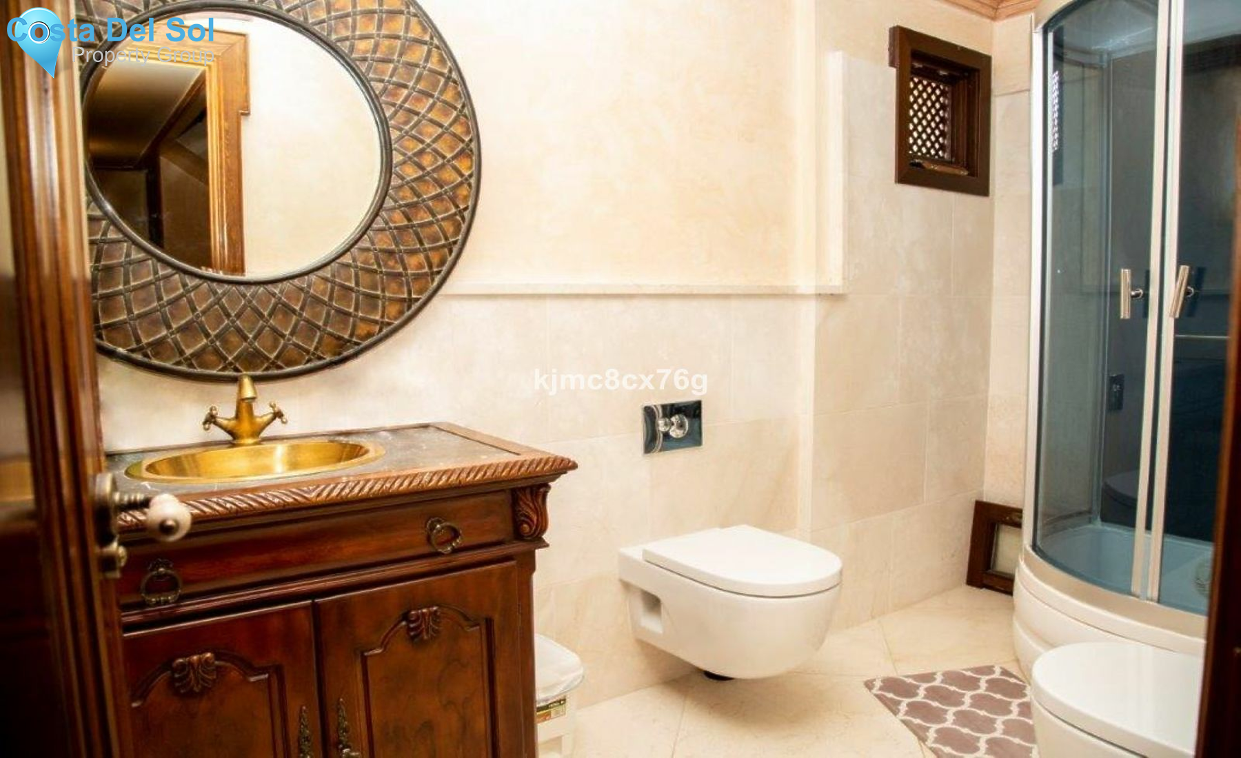 Detached Villa in Nueva Andalucía-1395217