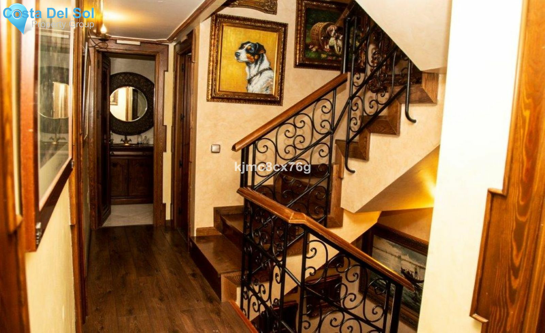 Detached Villa in Nueva Andalucía-1395219