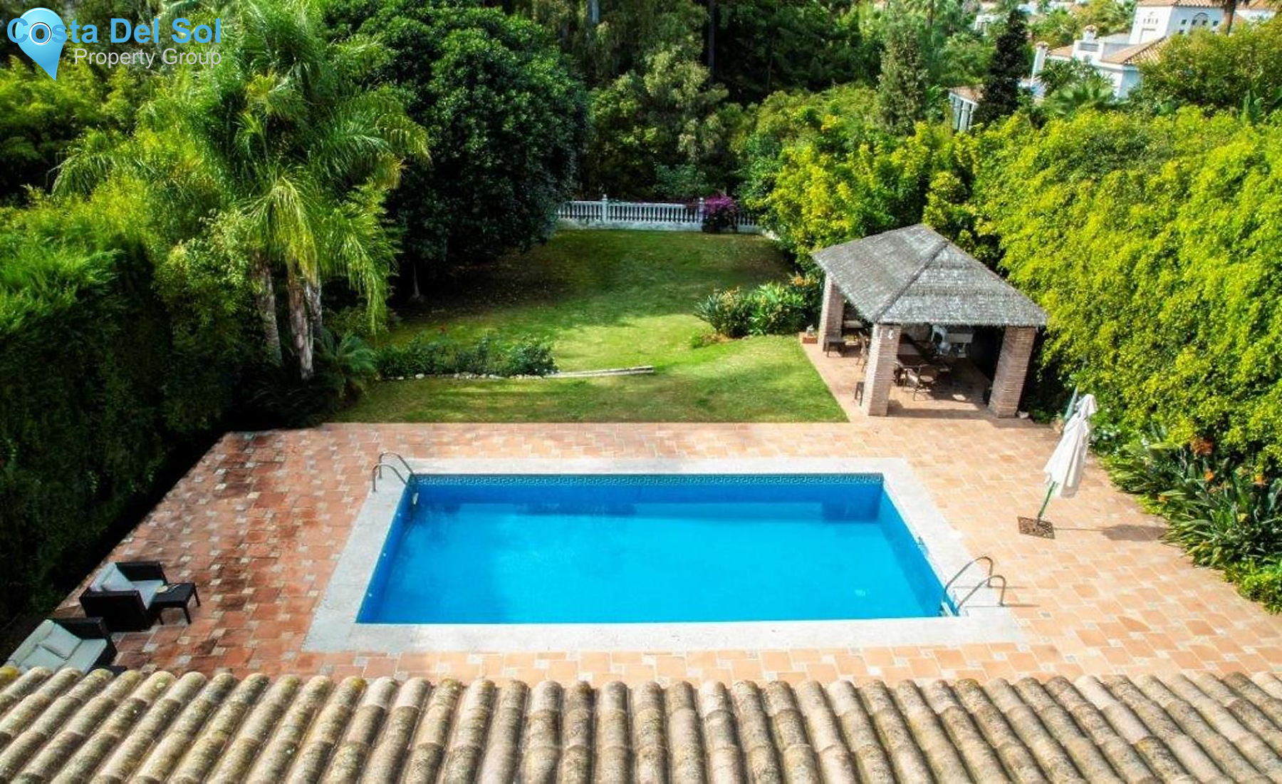 Detached Villa in Nueva Andalucía-1446183