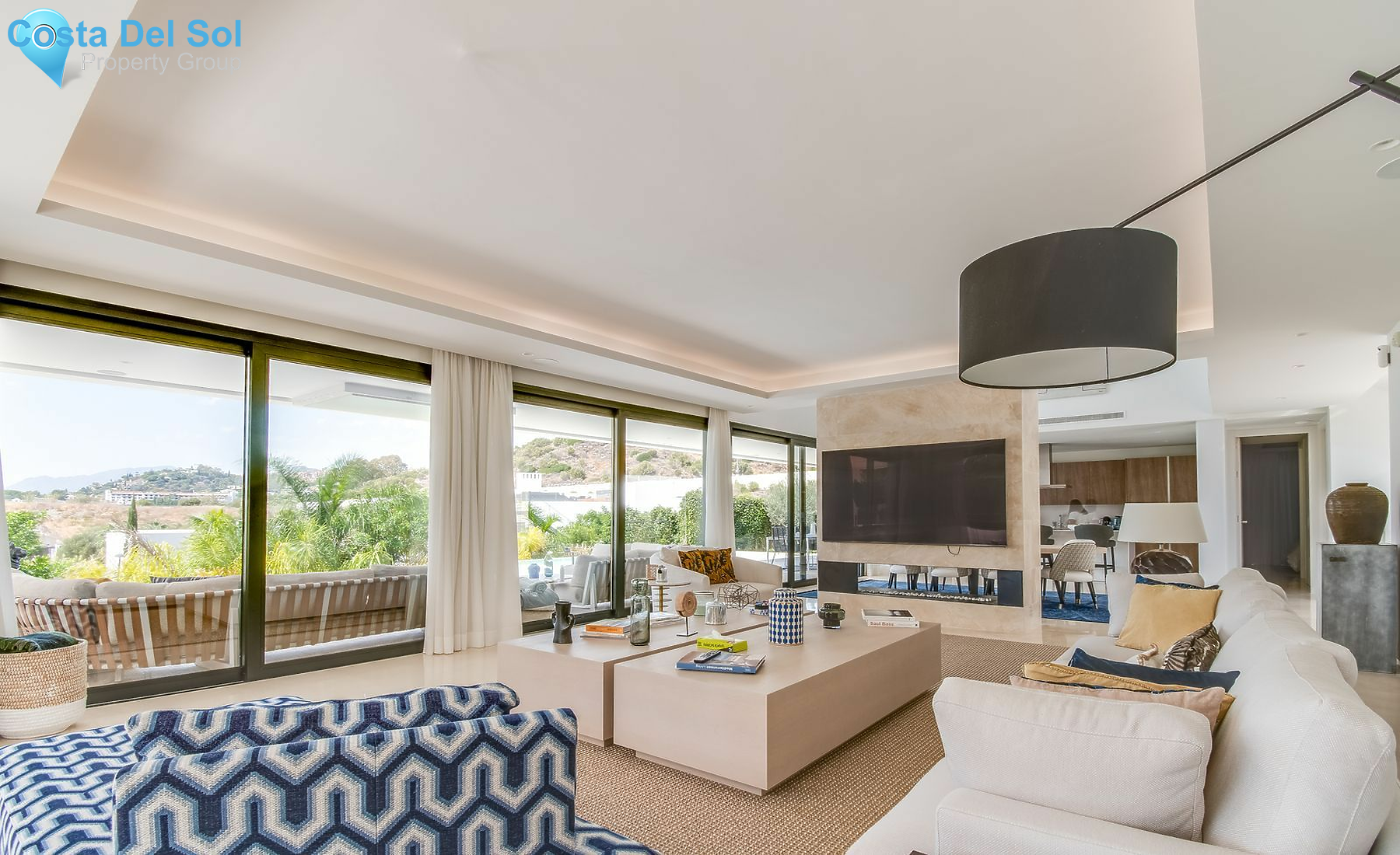 Detached Villa in Nueva Andalucía-1489349