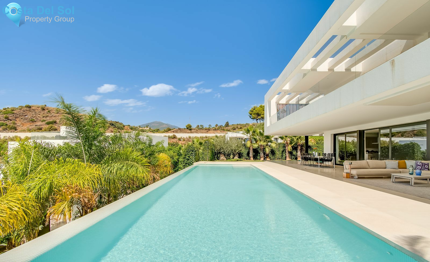 Detached Villa in Nueva Andalucía-1489338