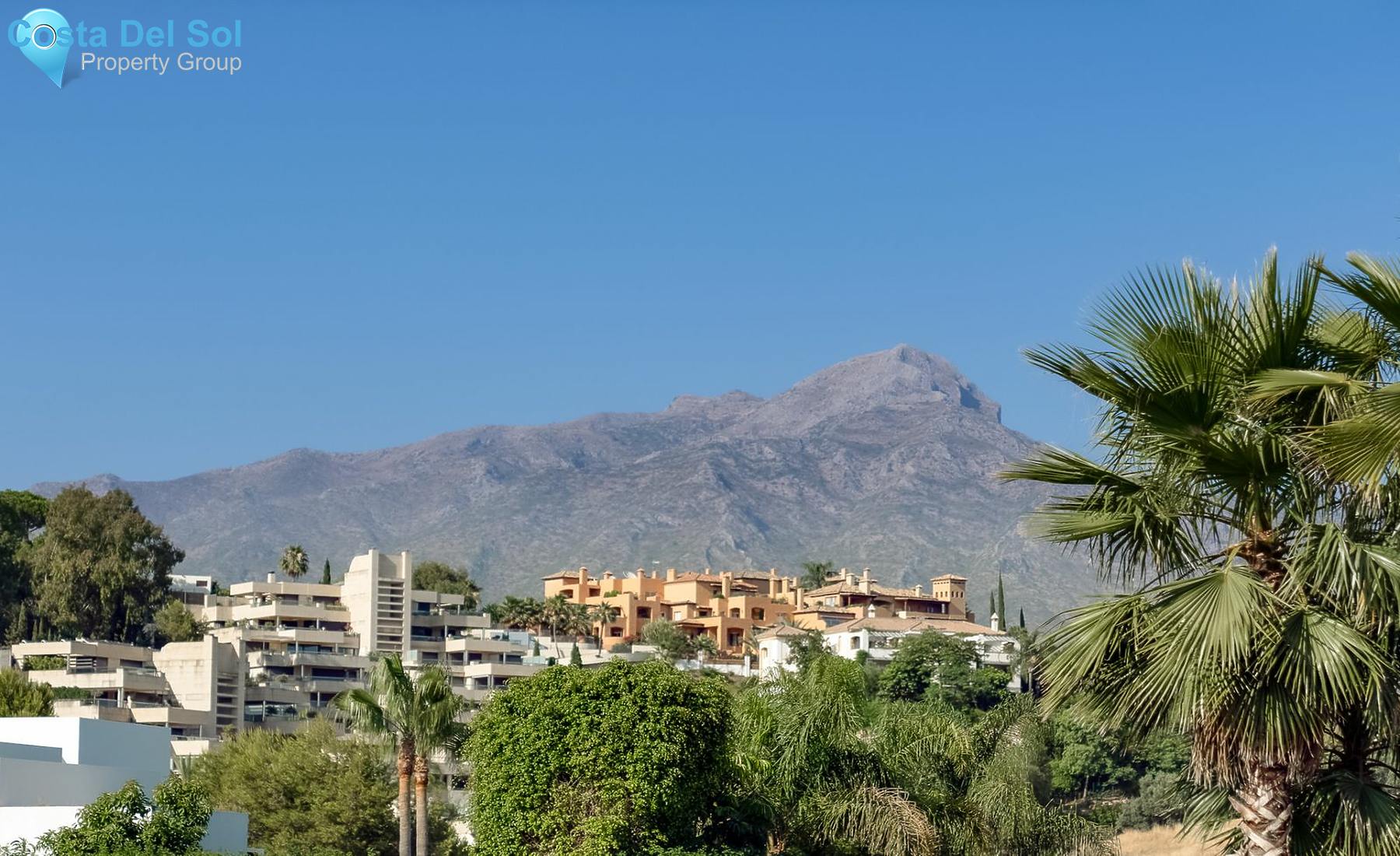 Detached Villa in Nueva Andalucía-1551009