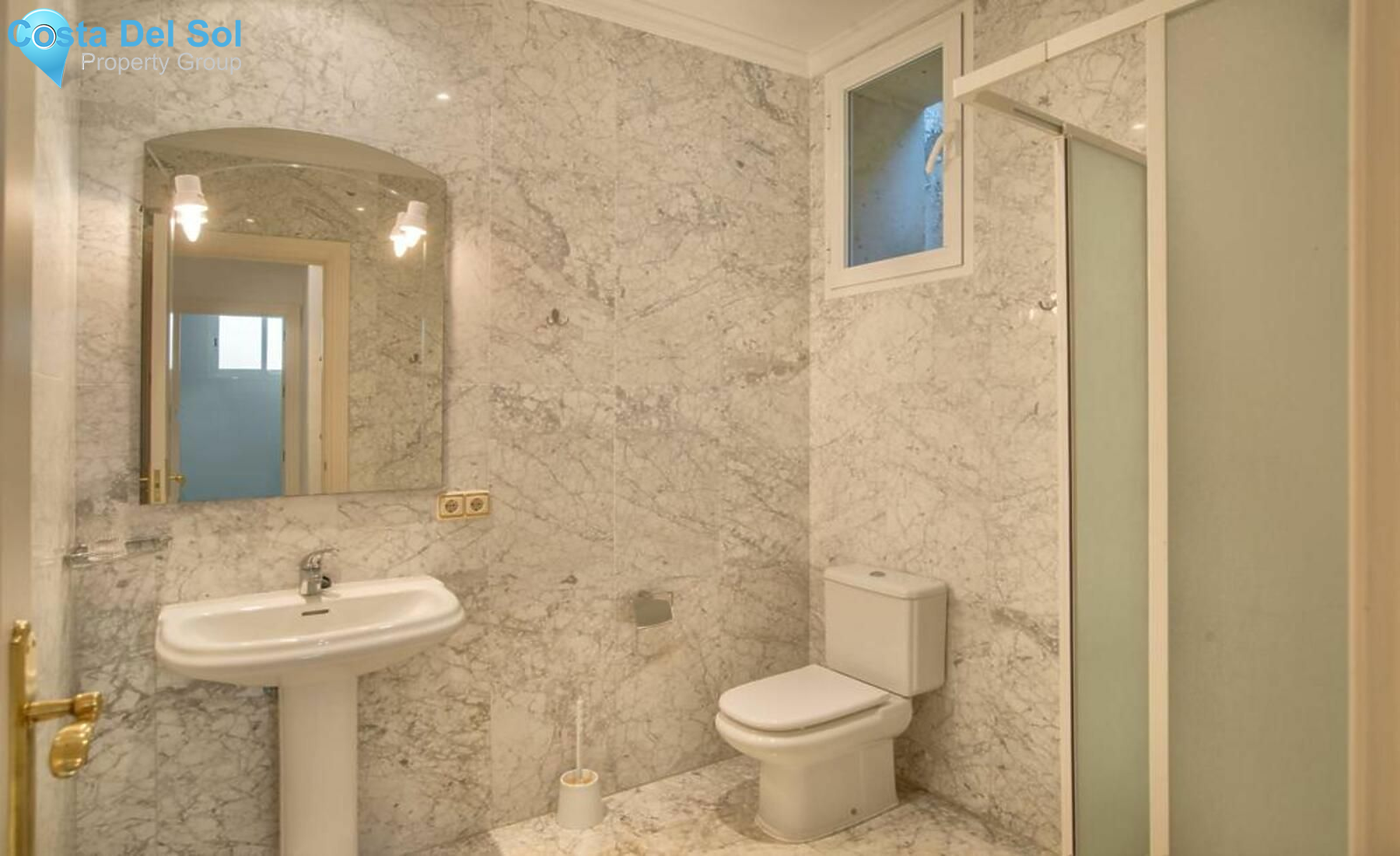 Detached Villa in Sierra Blanca-1136515