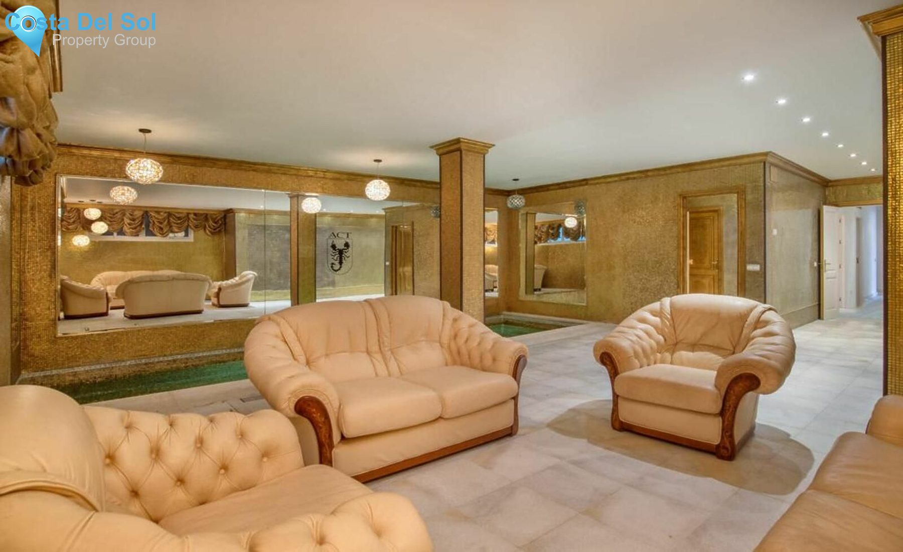 Detached Villa in Sierra Blanca-1136518