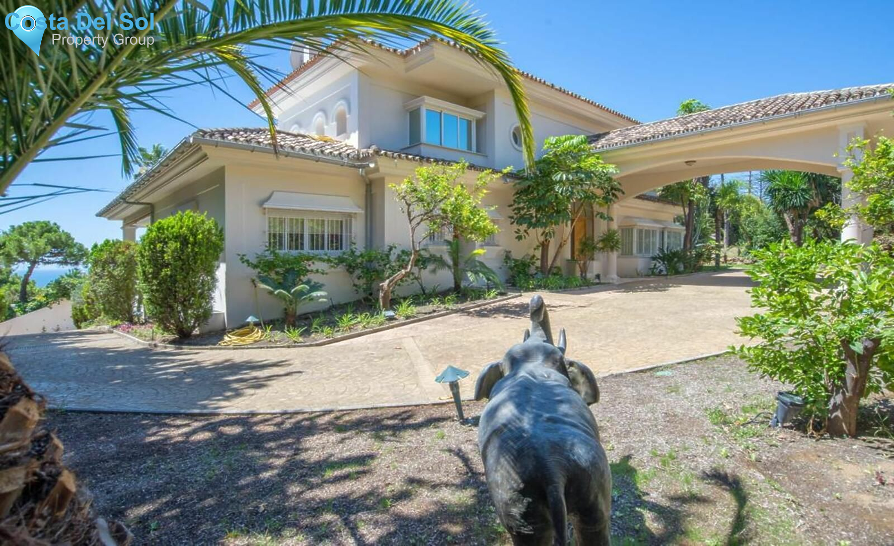 Detached Villa in Sierra Blanca-1136502