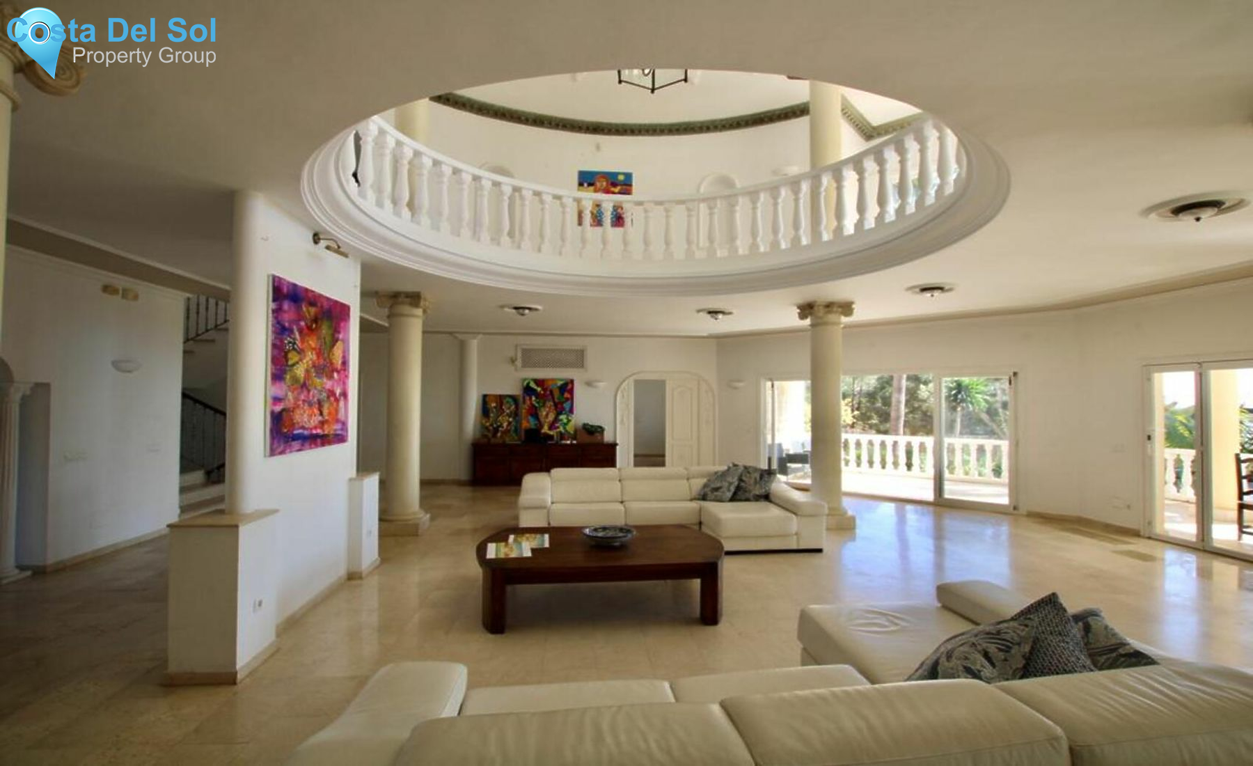 Detached Villa in The Golden Mile-1171047