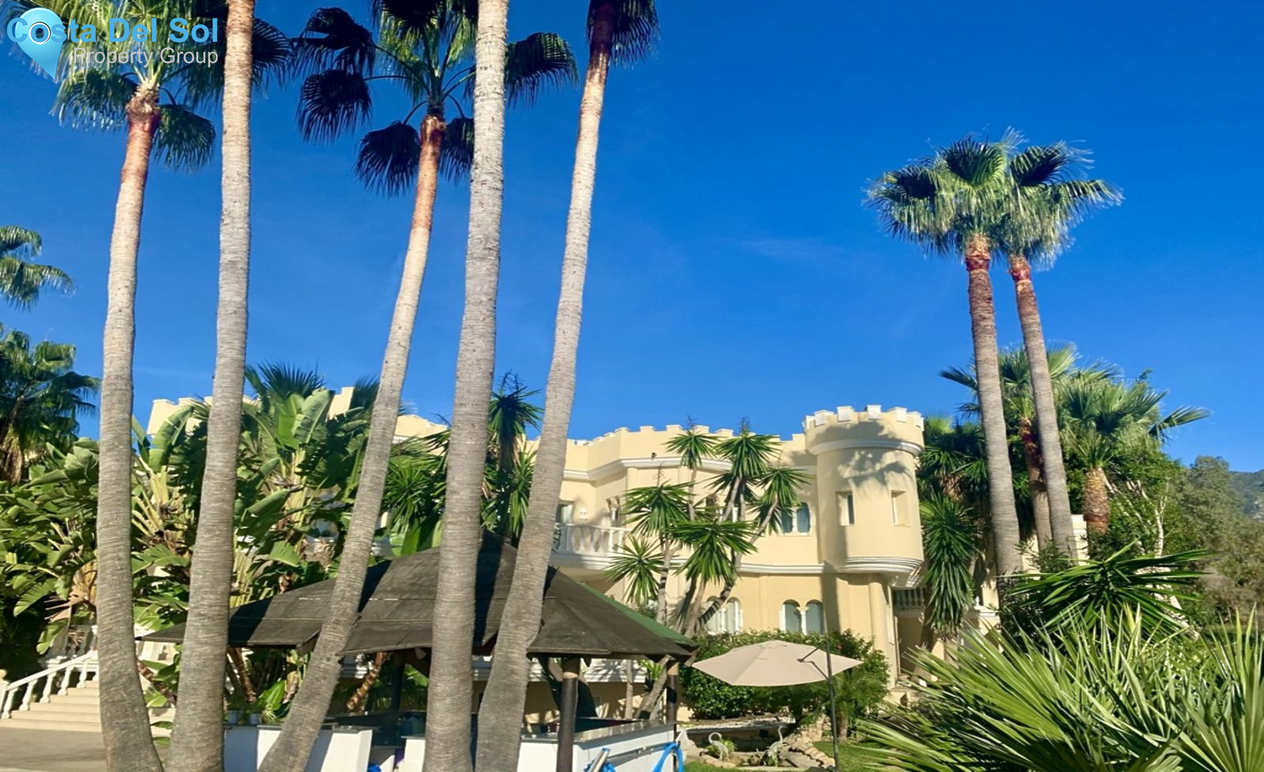 Detached Villa in The Golden Mile-1171044