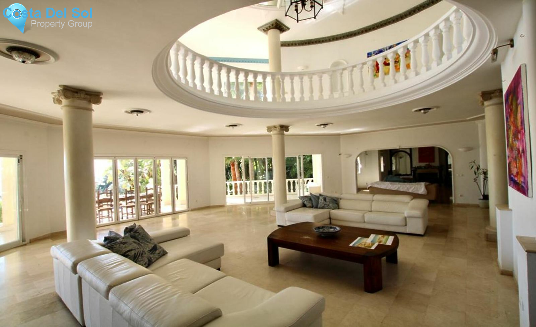 Detached Villa in The Golden Mile-1171045