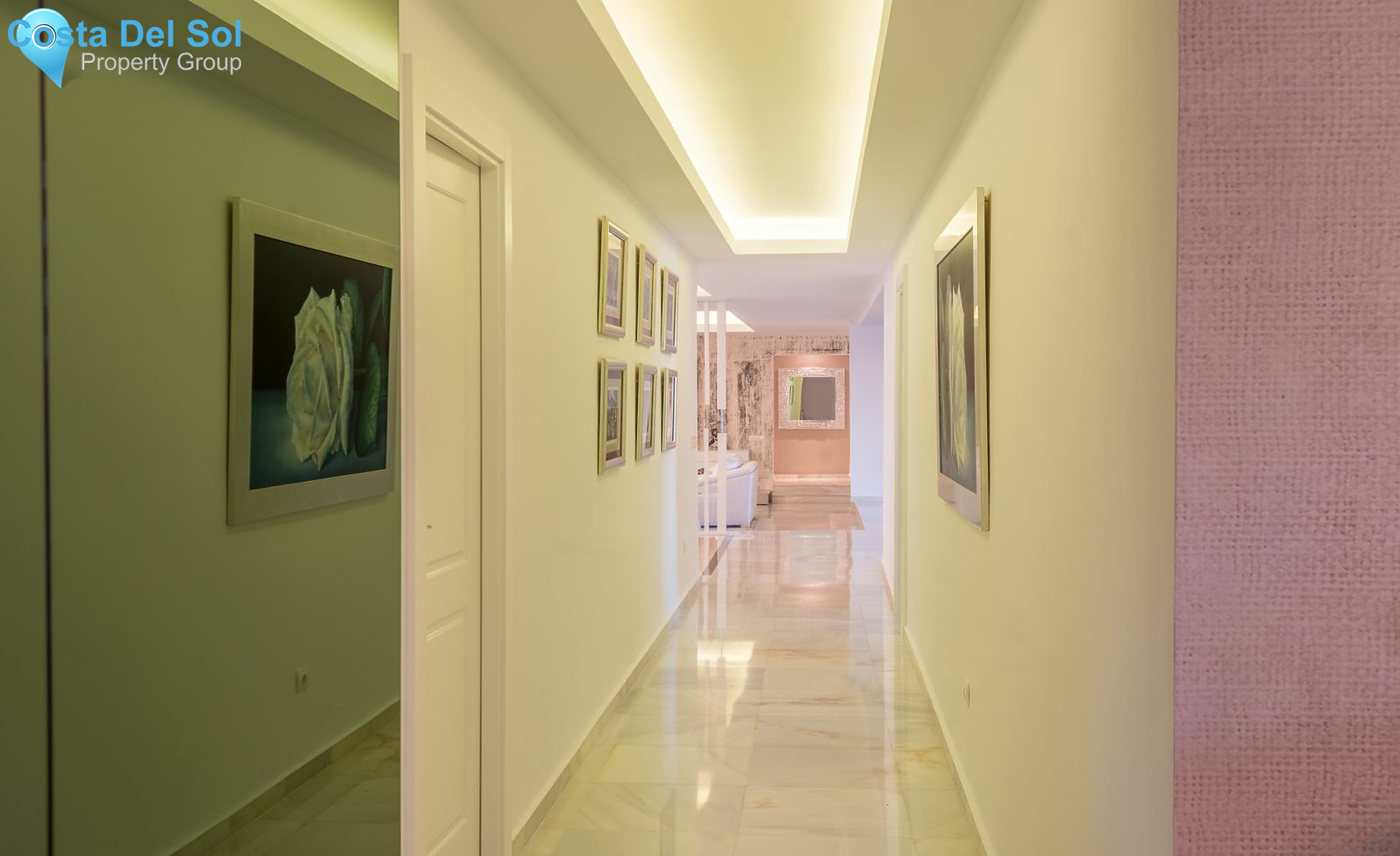 Detached Villa in The Golden Mile-1205406