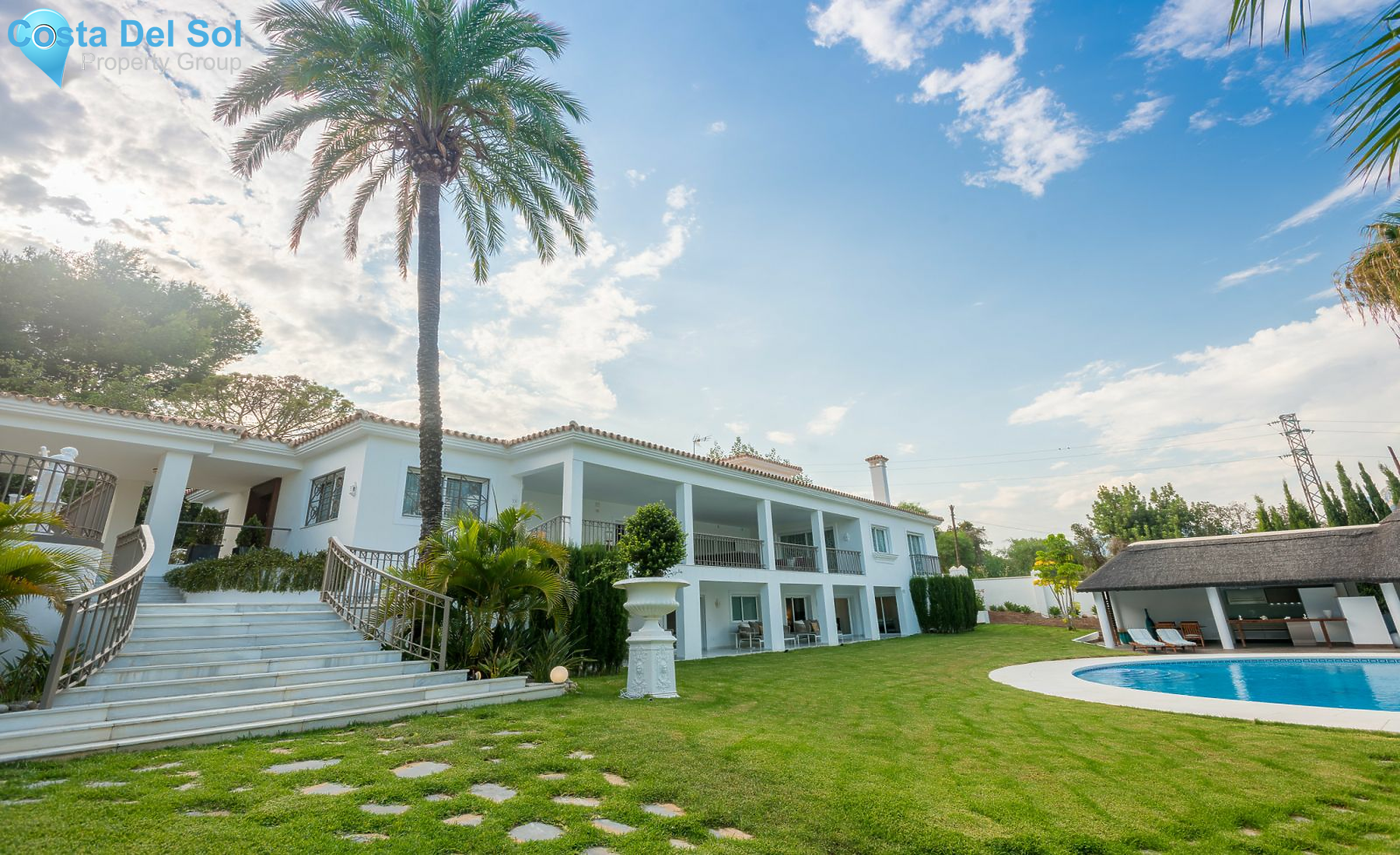 Detached Villa in The Golden Mile-1205407