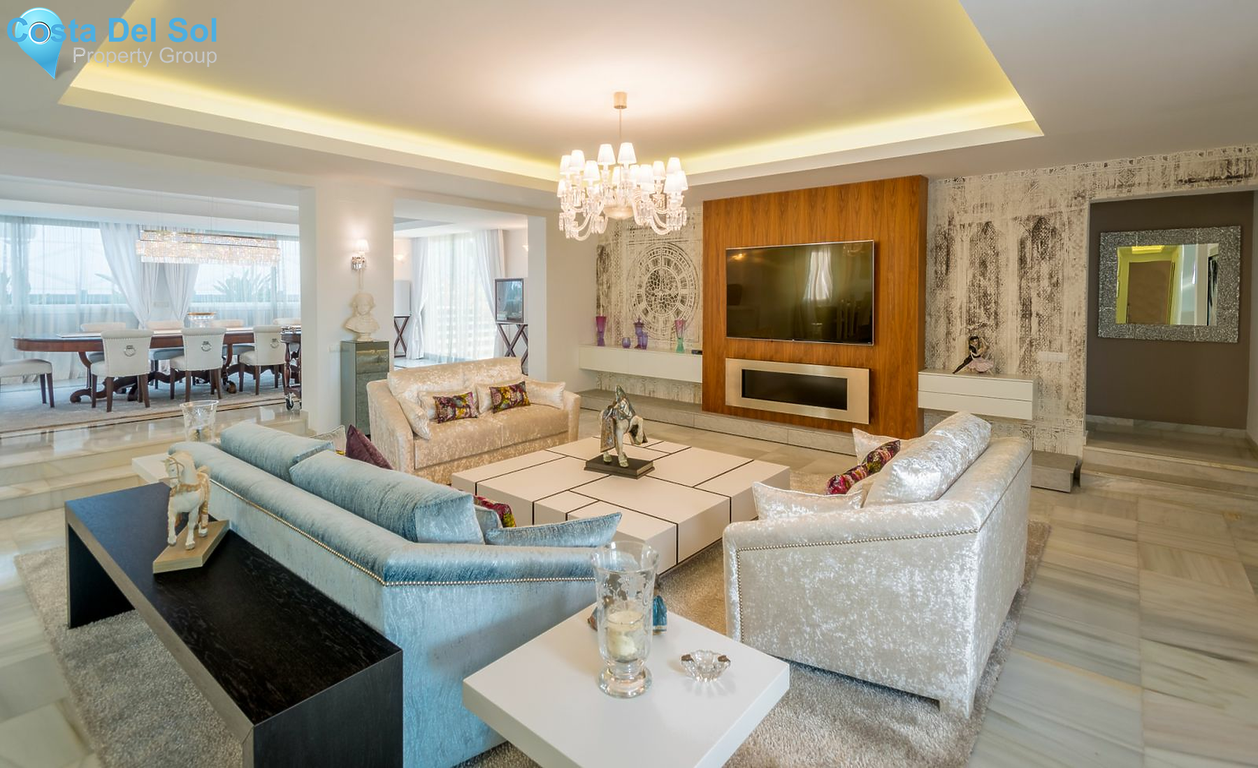 Detached Villa in The Golden Mile-1205390