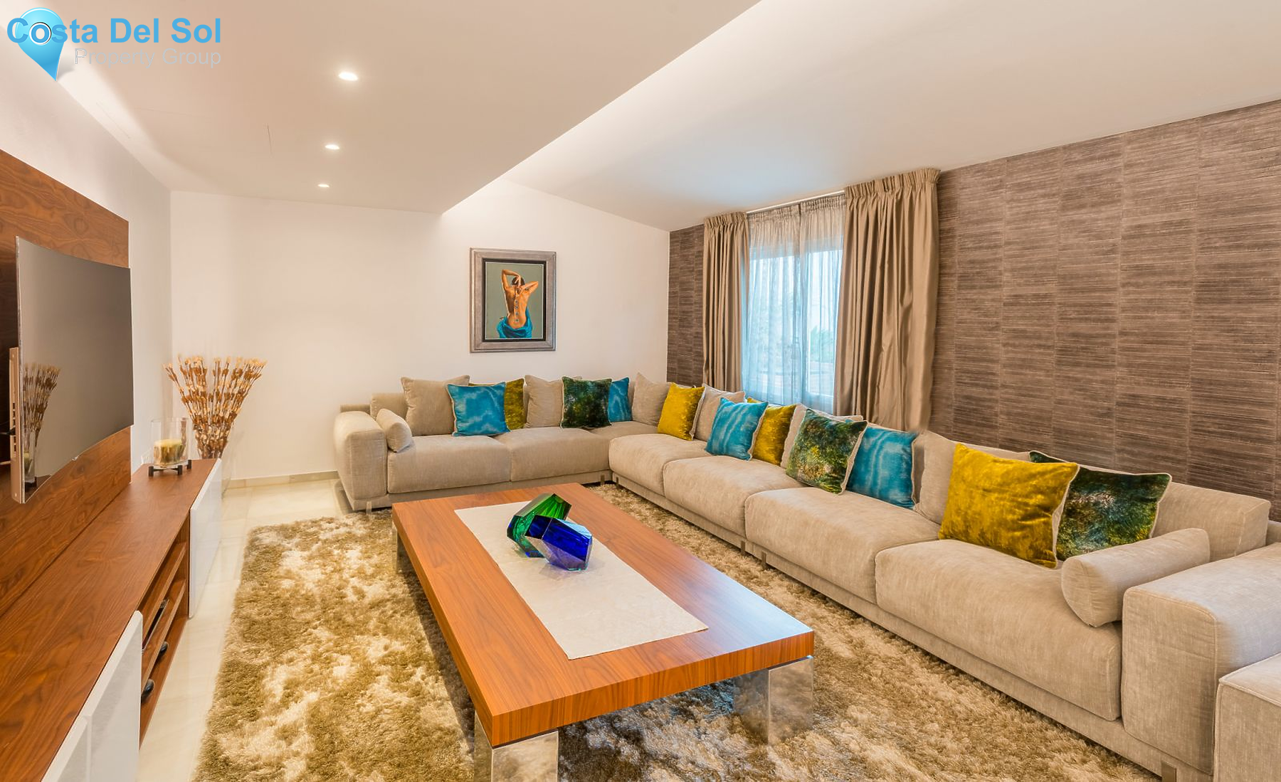 Detached Villa in The Golden Mile-1205393