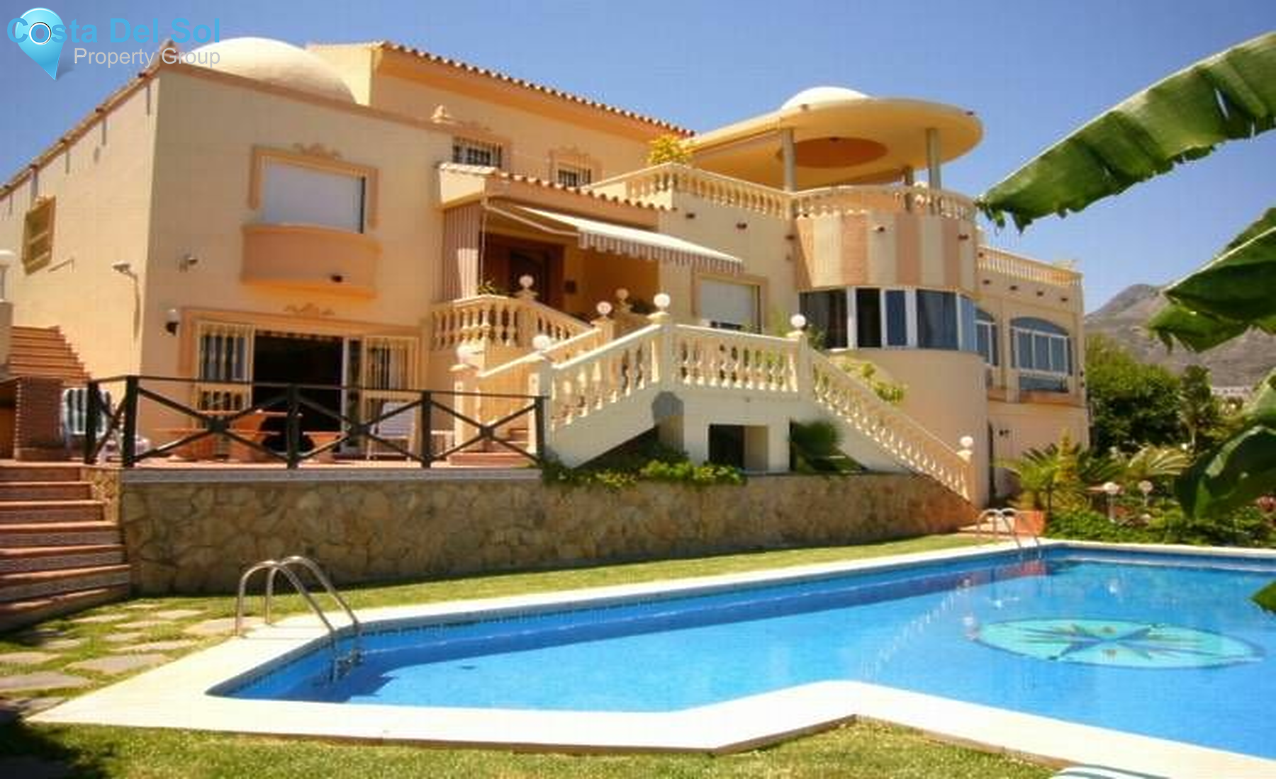 Detached Villa in Torrequebrada