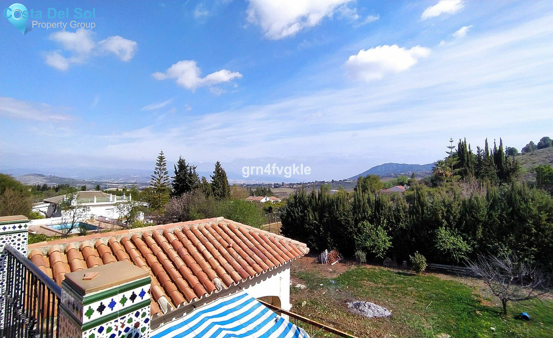 Finca - Cortijo in Alhaurín de la Torre-1184276