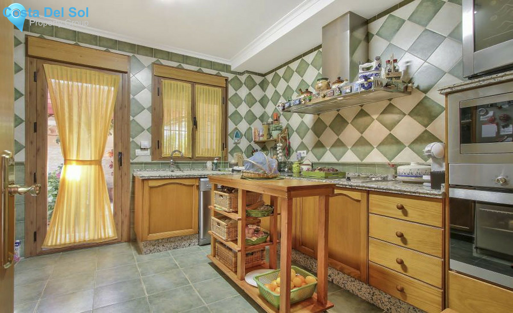 Townhouse in Torrequebrada-1541225