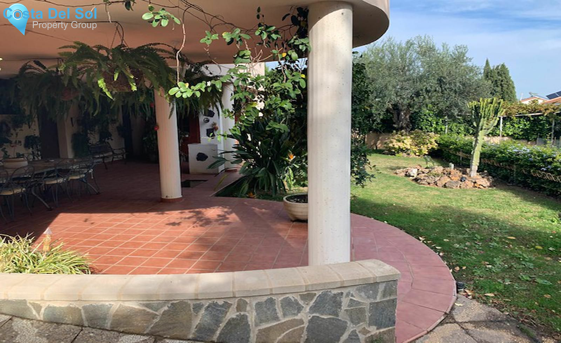 Detached Villa in Alhaurín de la Torre-1176355