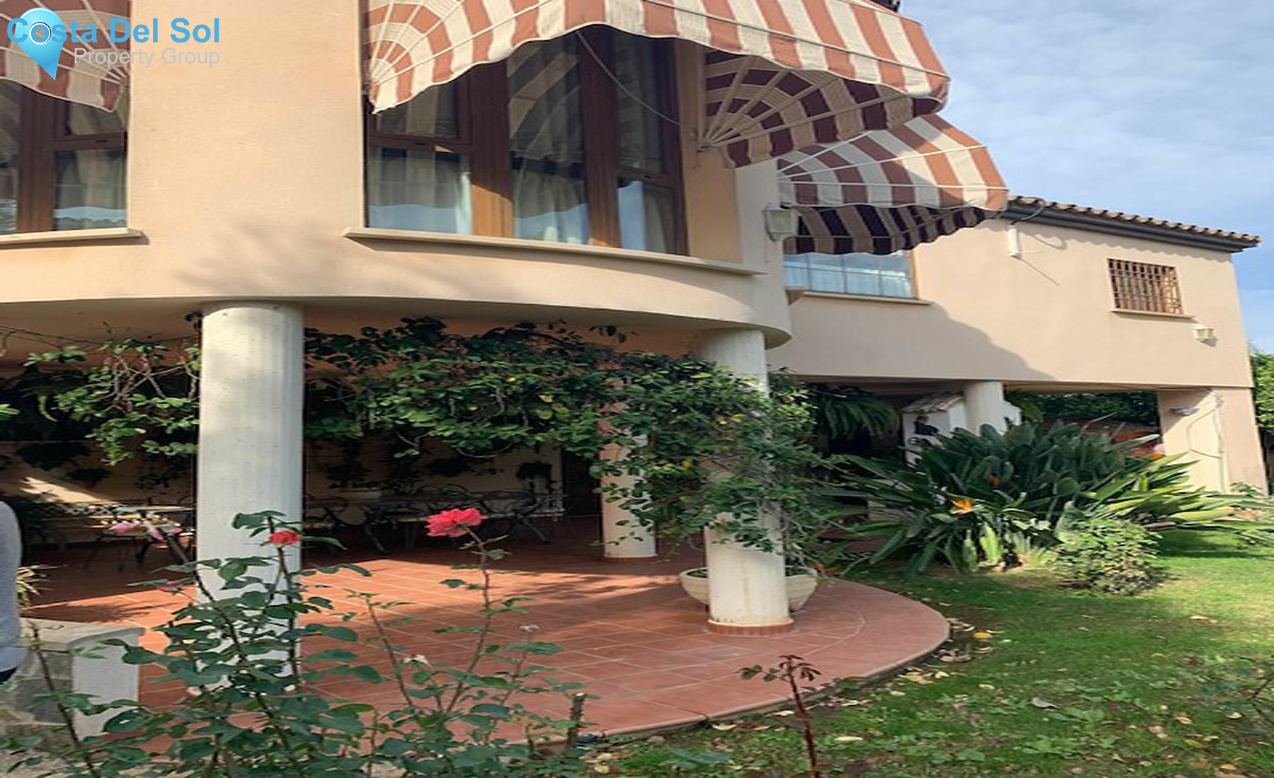 Detached Villa in Alhaurín de la Torre-1176357