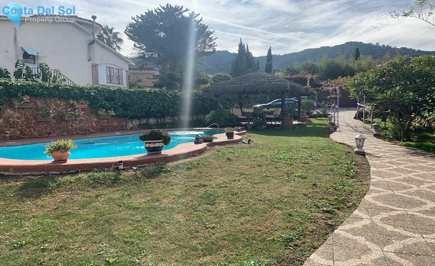 Detached Villa in Alhaurín de la Torre-1176347