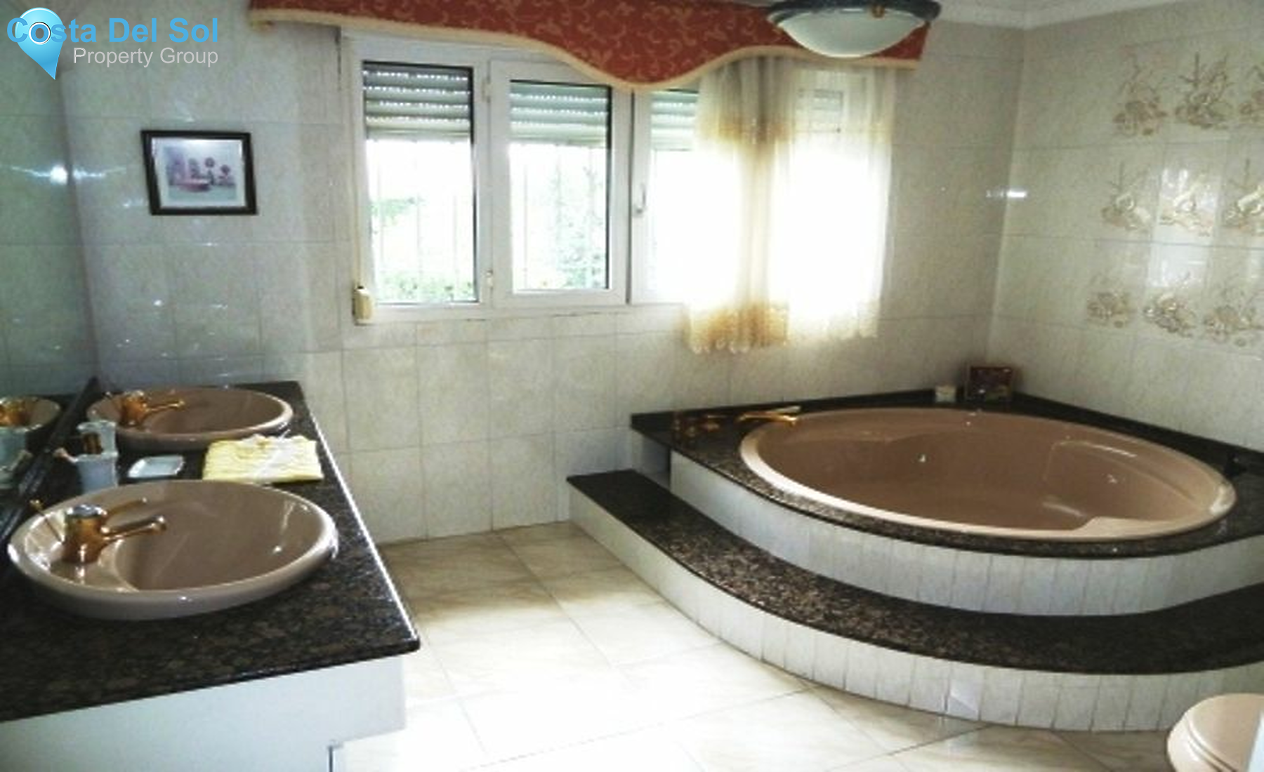 Detached Villa in Alhaurín de la Torre-1221385