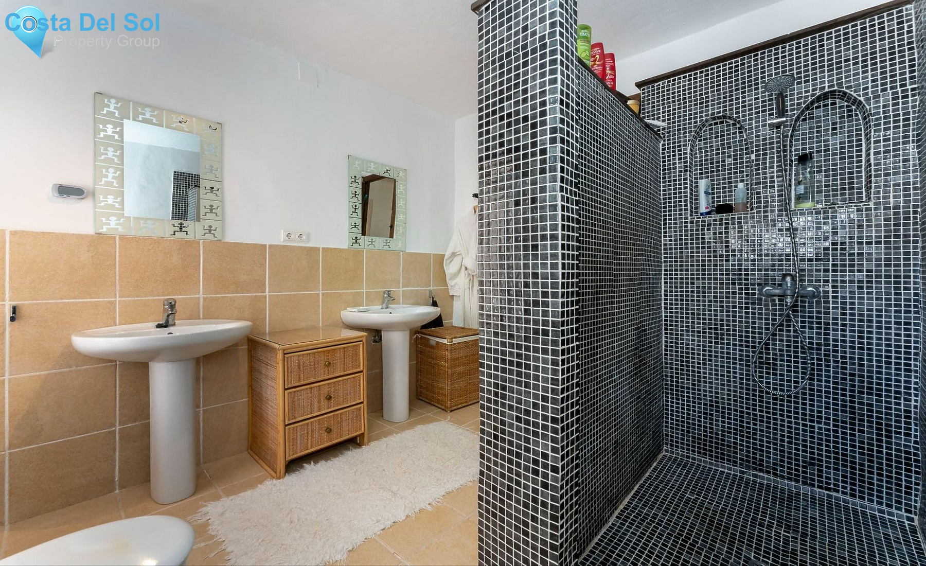 Detached Villa in Alhaurín el Grande-1138935