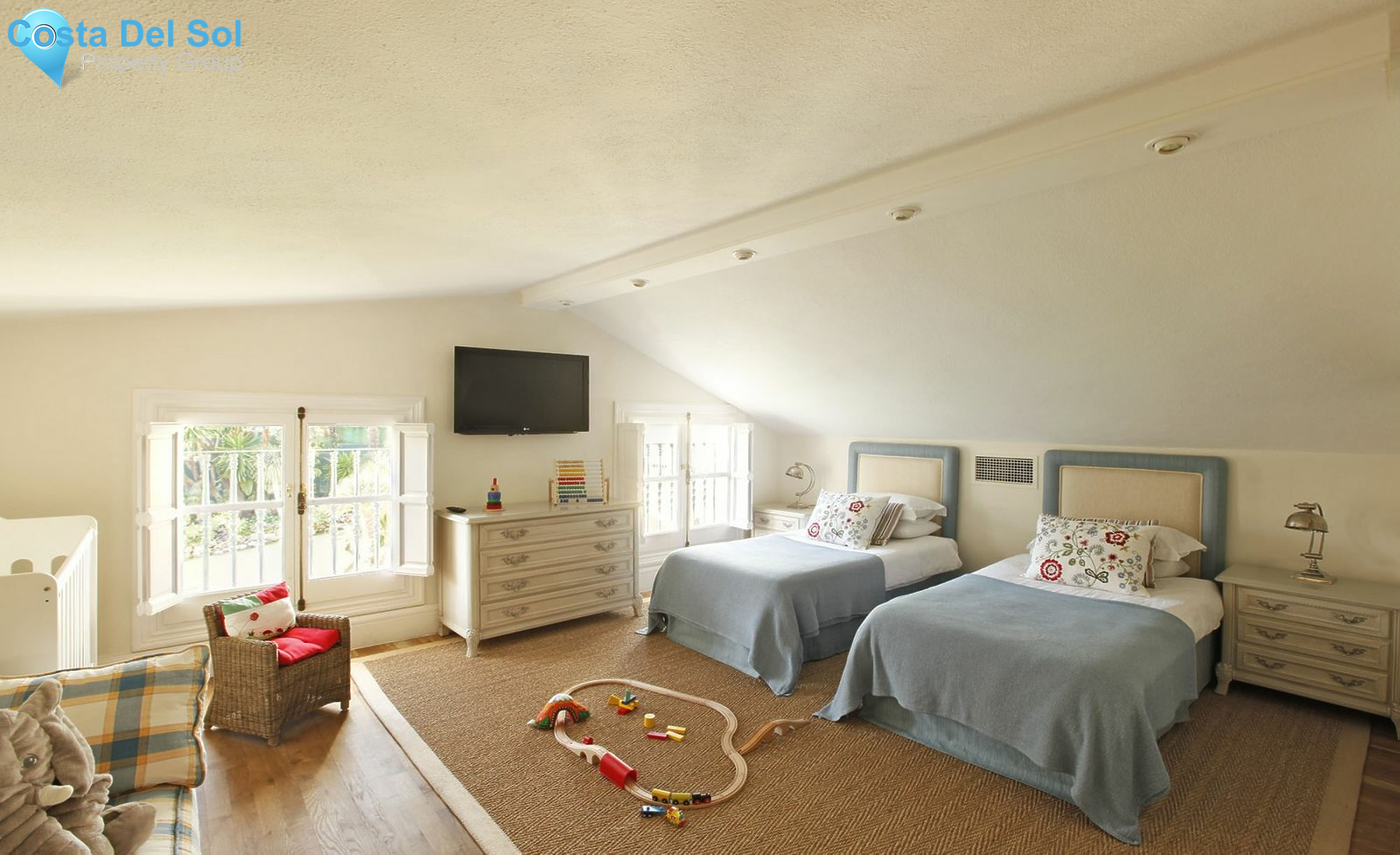 Detached Villa in Aloha-1421958