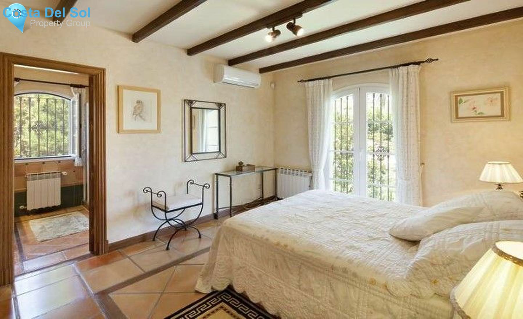 Detached Villa in Altos de los Monteros-1546085