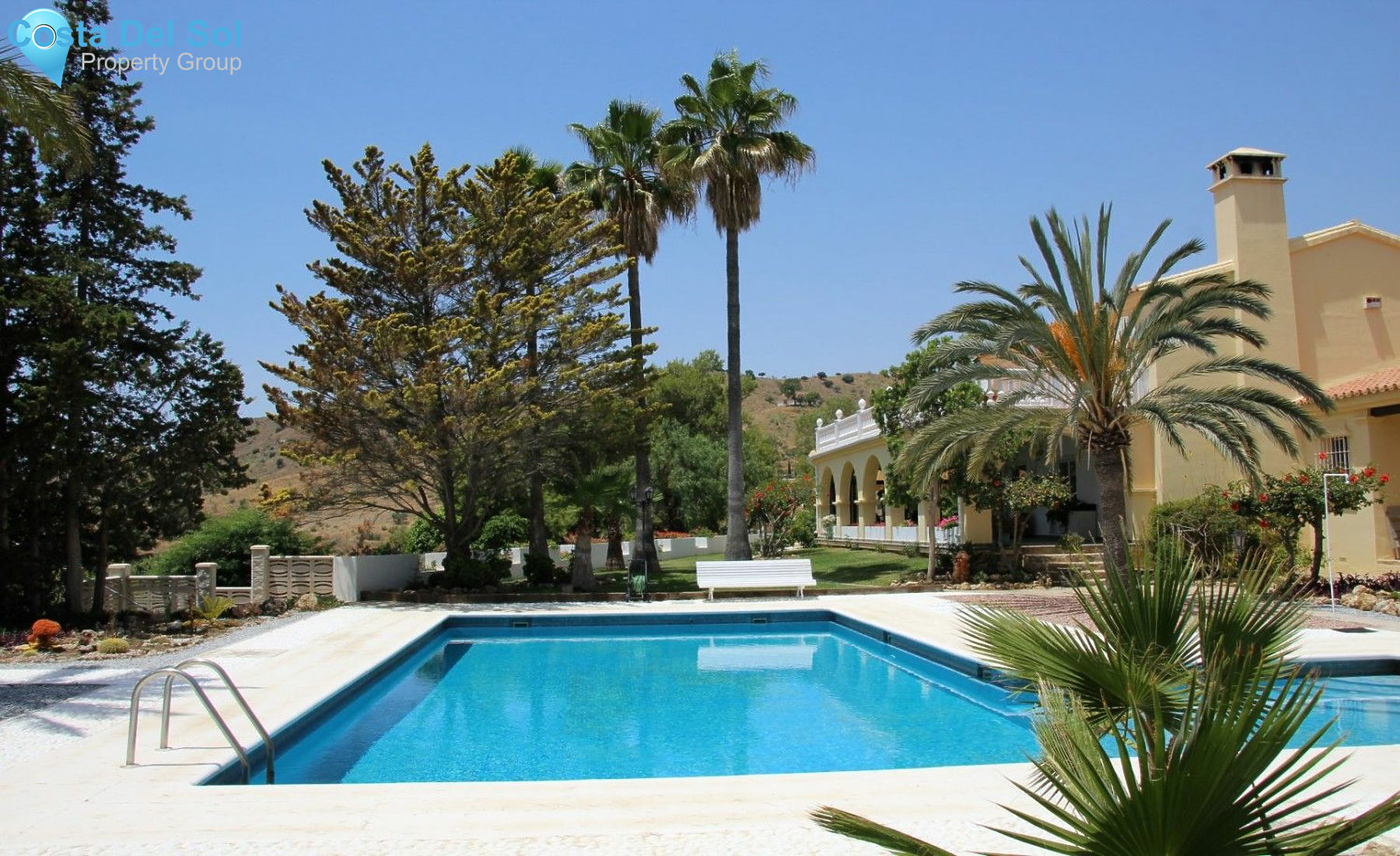 Detached Villa in Benajarafe