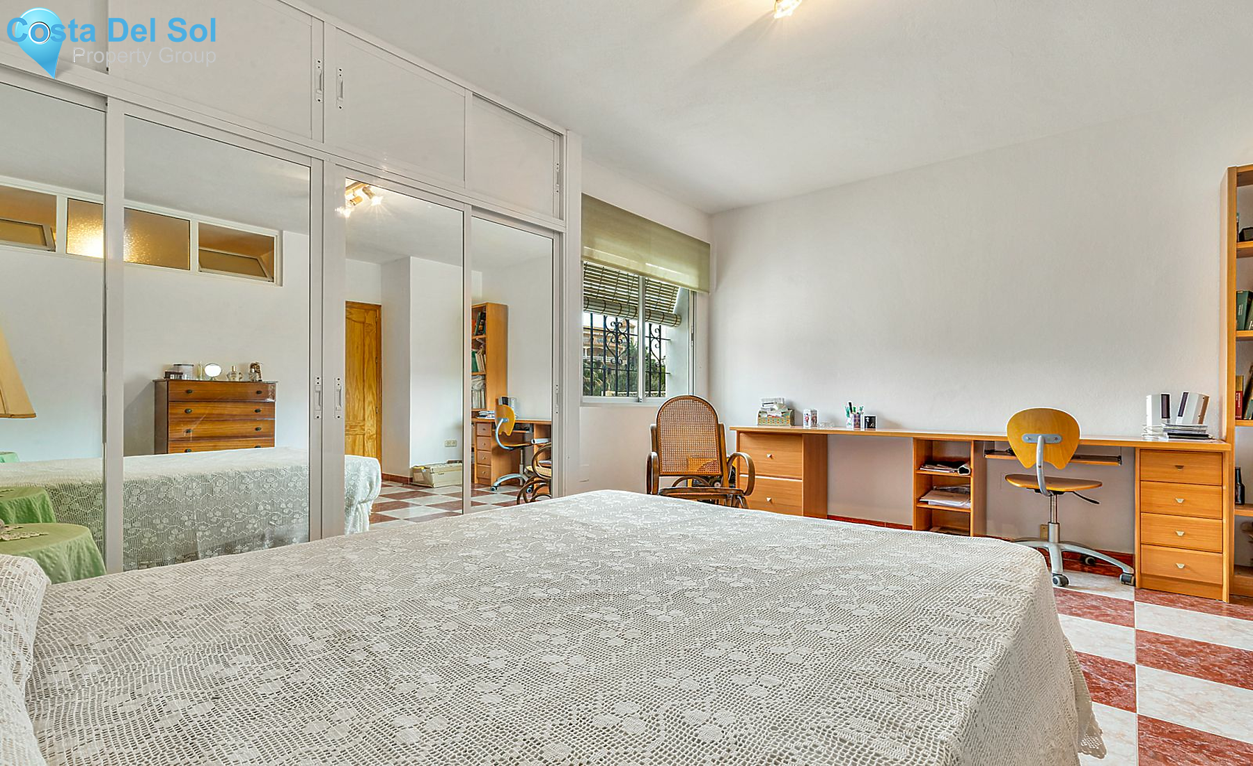 Detached Villa in El Coto-1200023