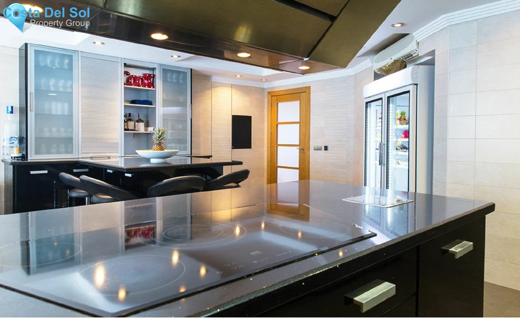 Detached Villa in Elviria-1207166