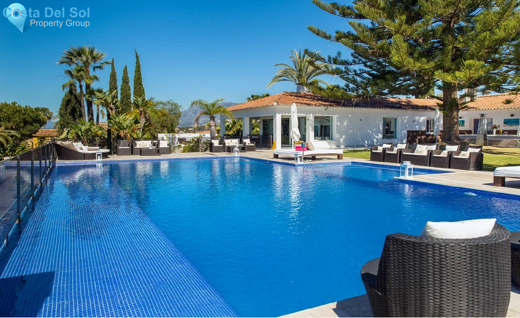 Detached Villa in Elviria-1207150