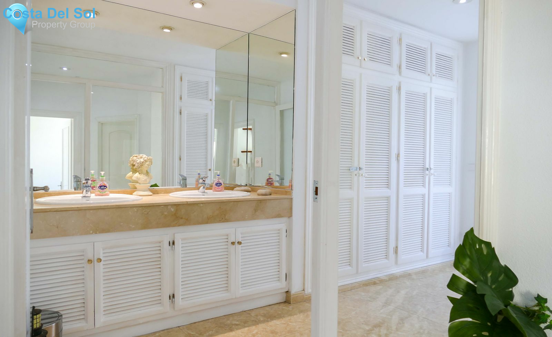 Detached Villa in Elviria-1533134