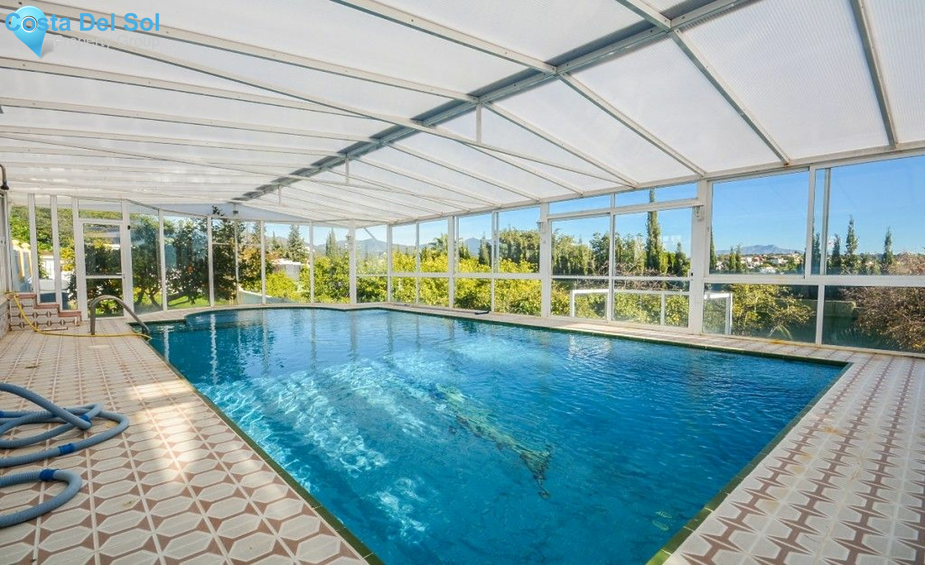 Detached Villa in Estepona-1199621