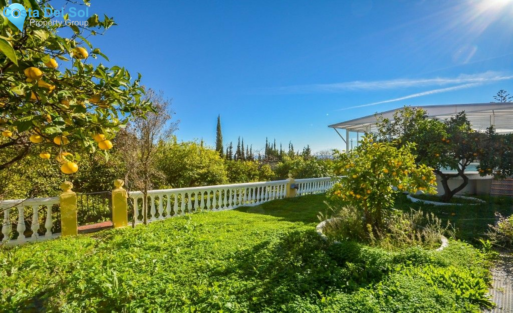 Detached Villa in Estepona-1199626