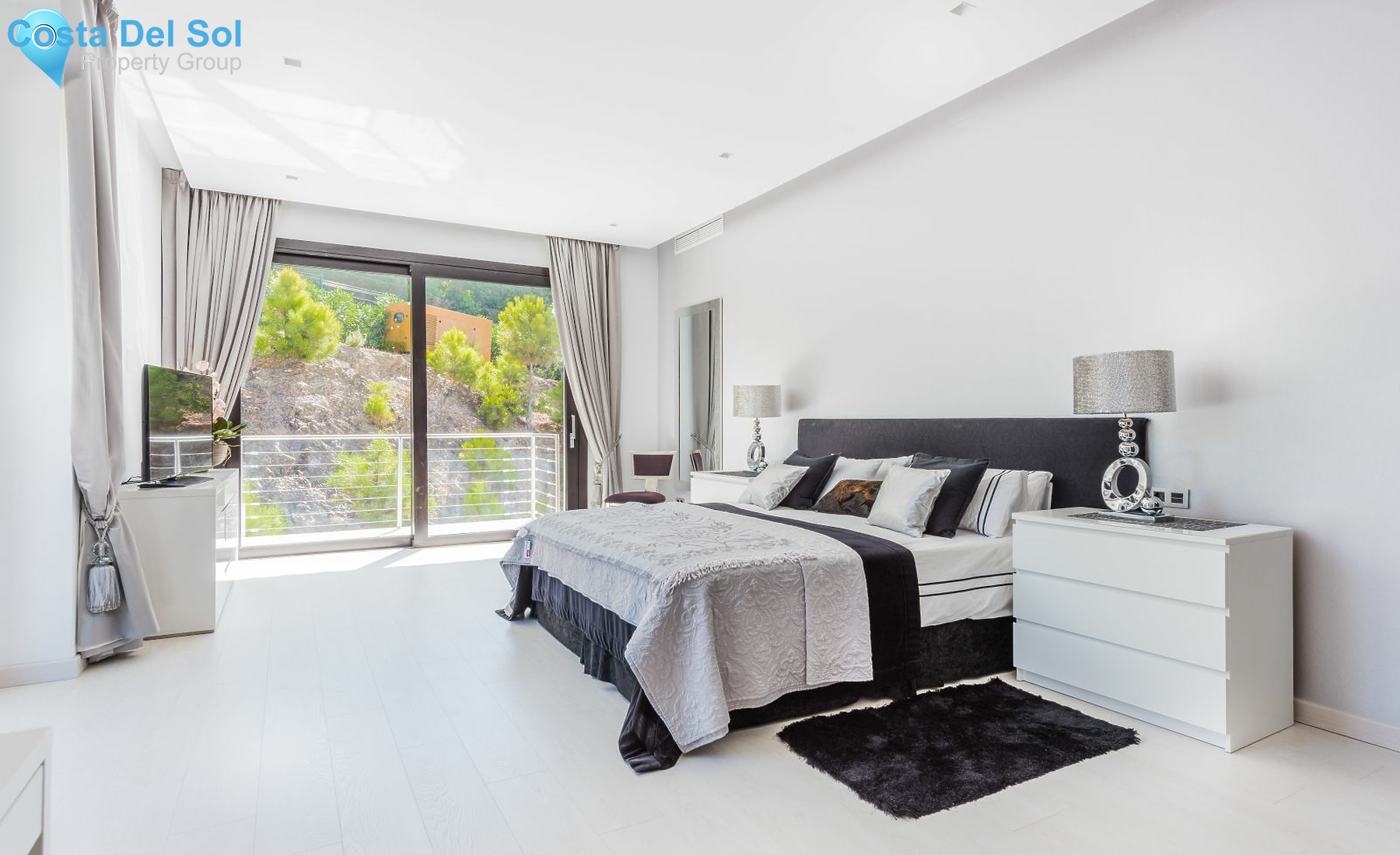 Detached Villa in La Zagaleta-1551535