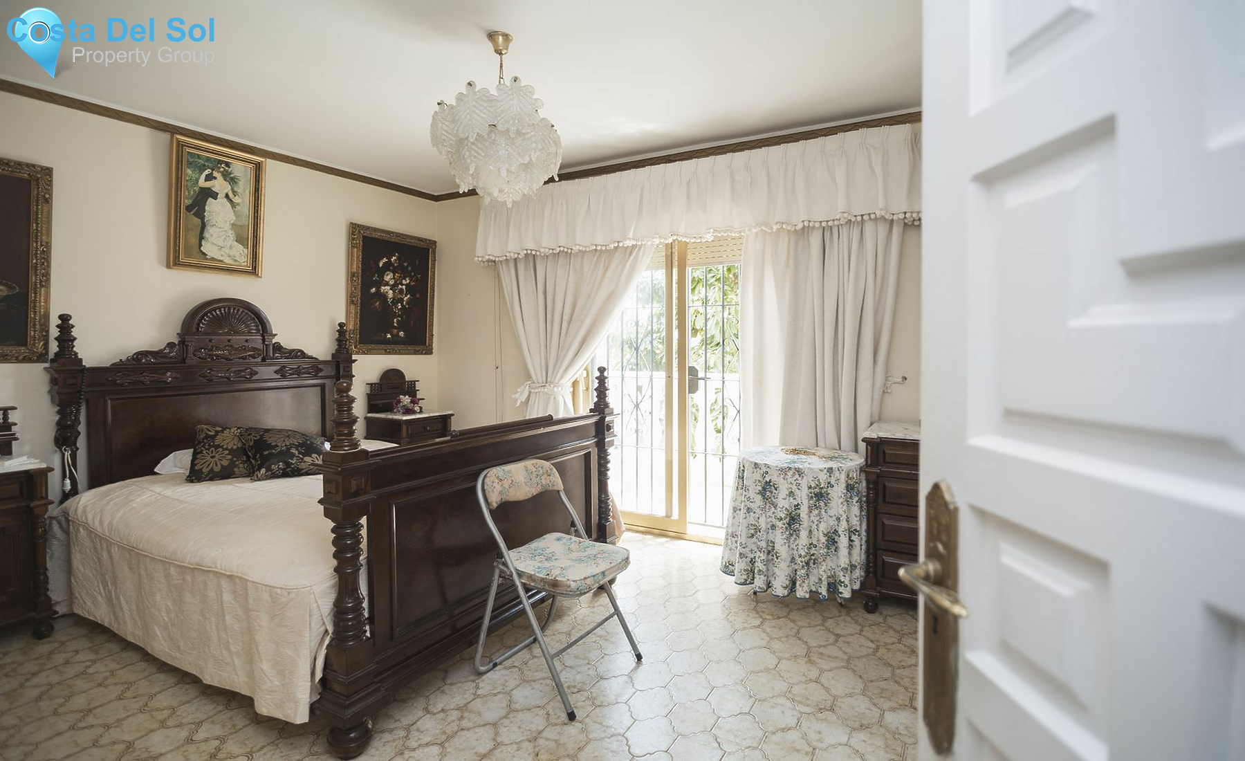 Detached Villa in Marbella-1141136
