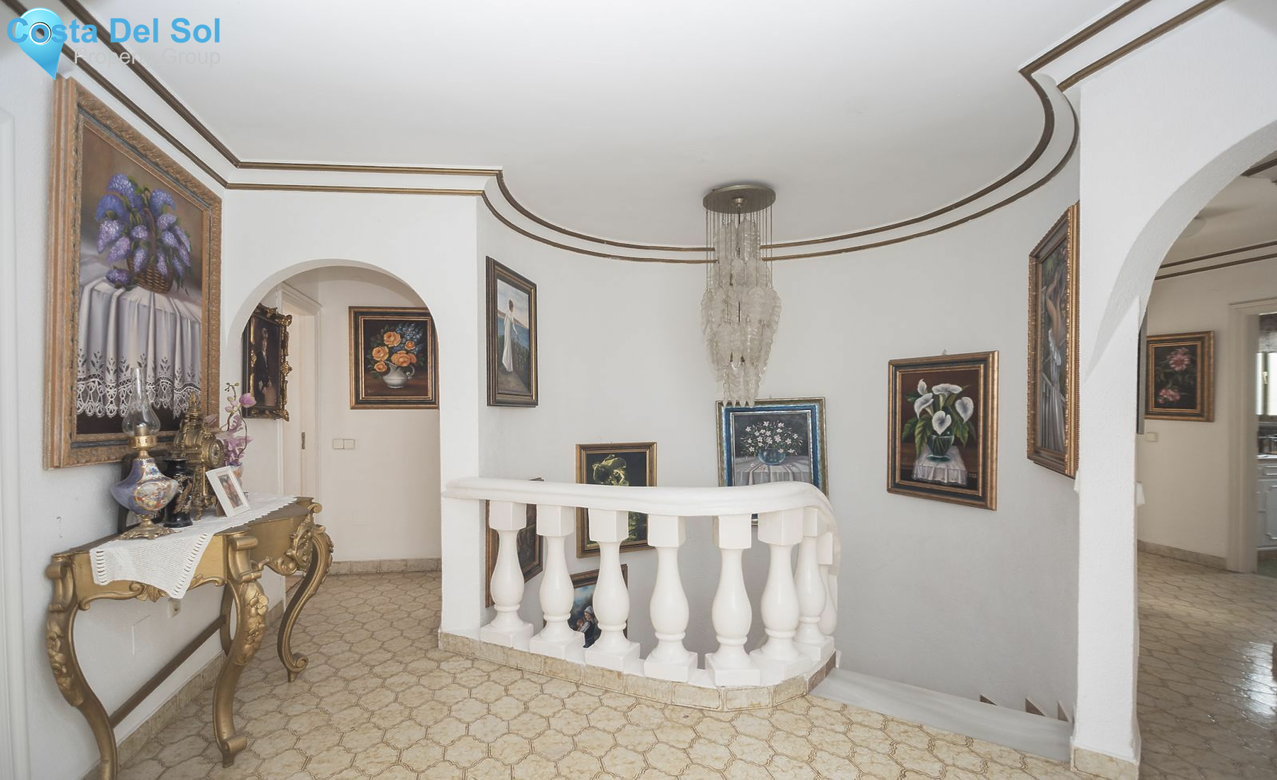 Detached Villa in Marbella-1141129