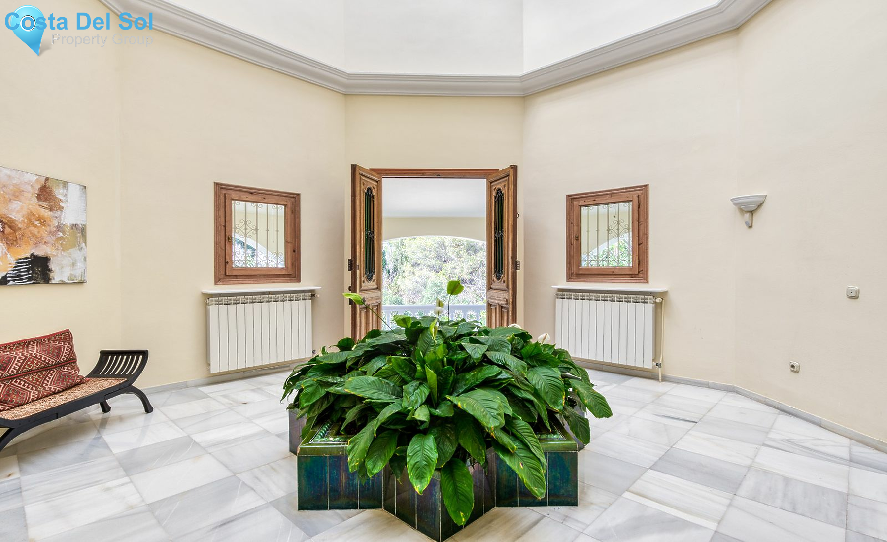 Detached Villa in Marbella-1201744