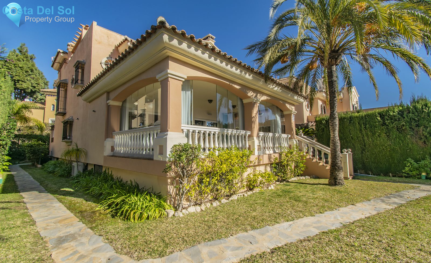 Detached Villa in Marbella-1426957