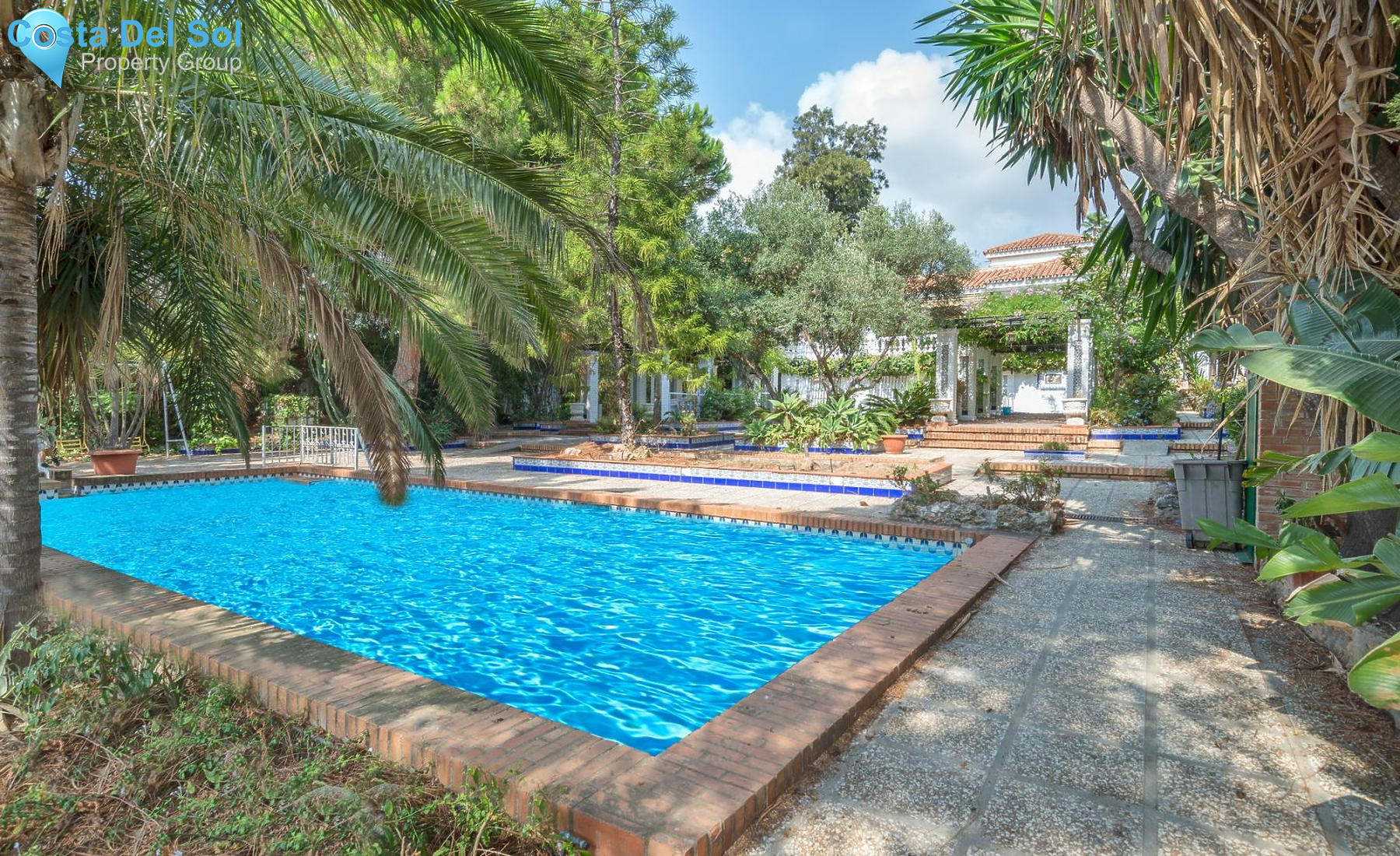 Detached Villa in Málaga-1450470