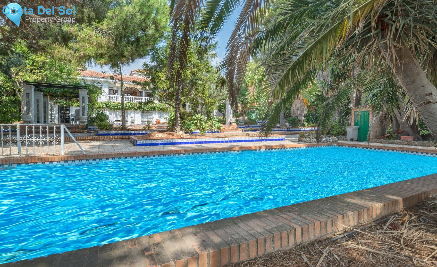 Detached Villa in Málaga-1450453