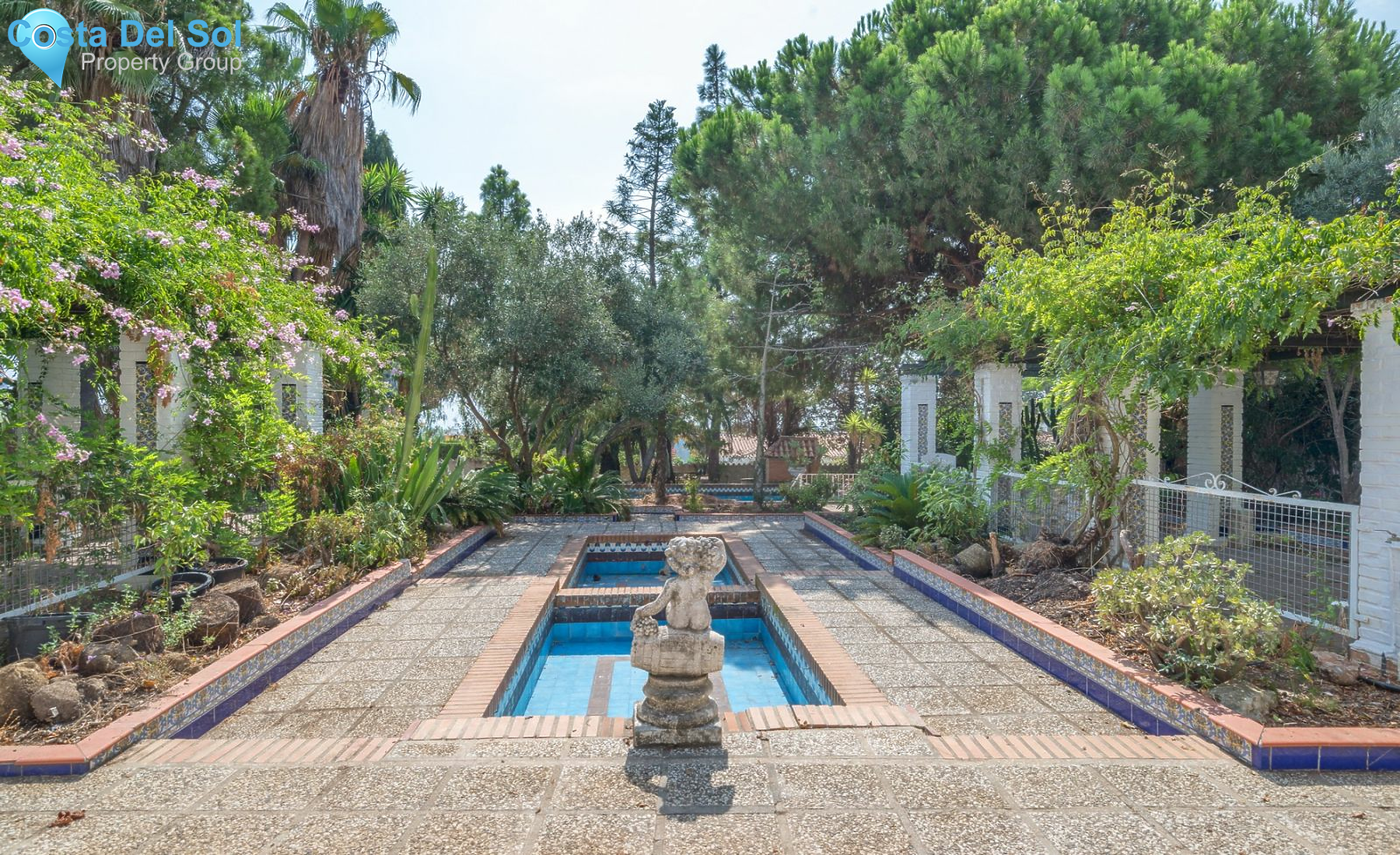 Detached Villa in Málaga-1450454