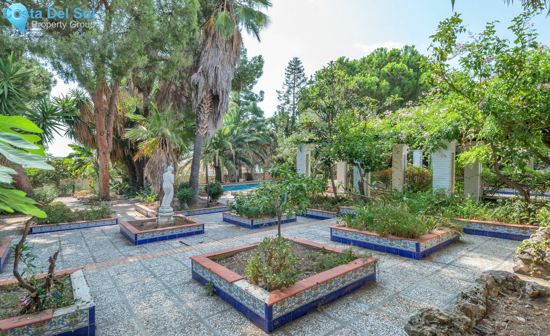 Detached Villa in Málaga-1450455