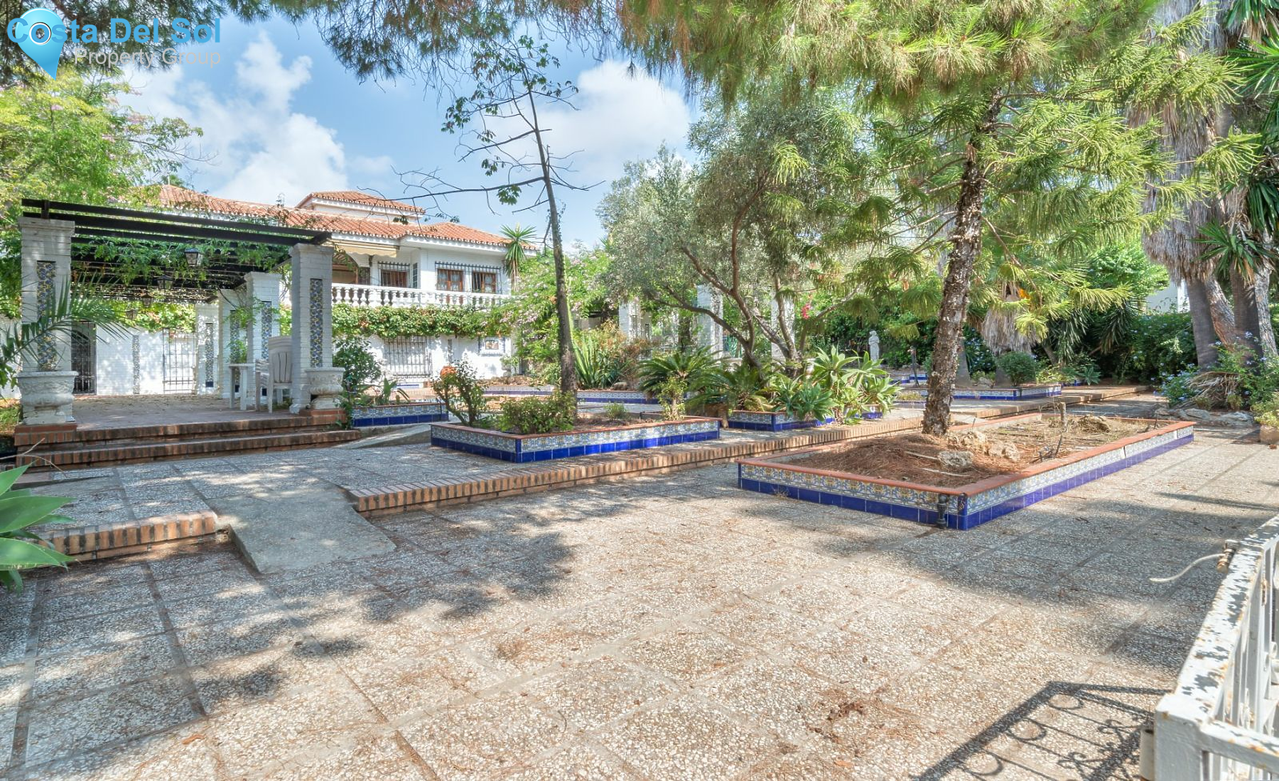 Detached Villa in Málaga-1450457
